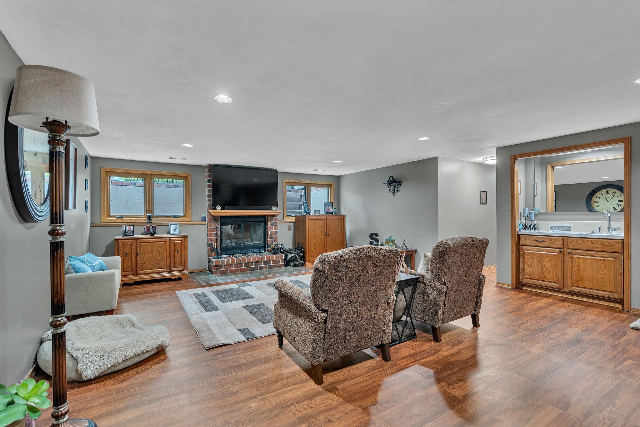 11803 W Douglas Property Photo 23