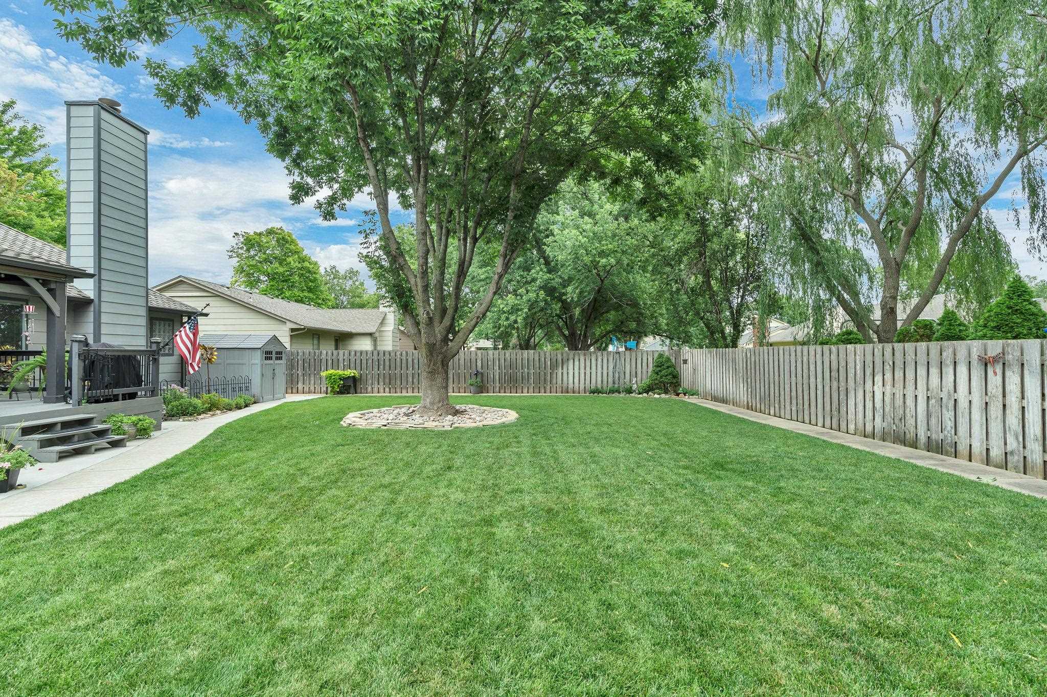 11803 W Douglas Property Photo 32