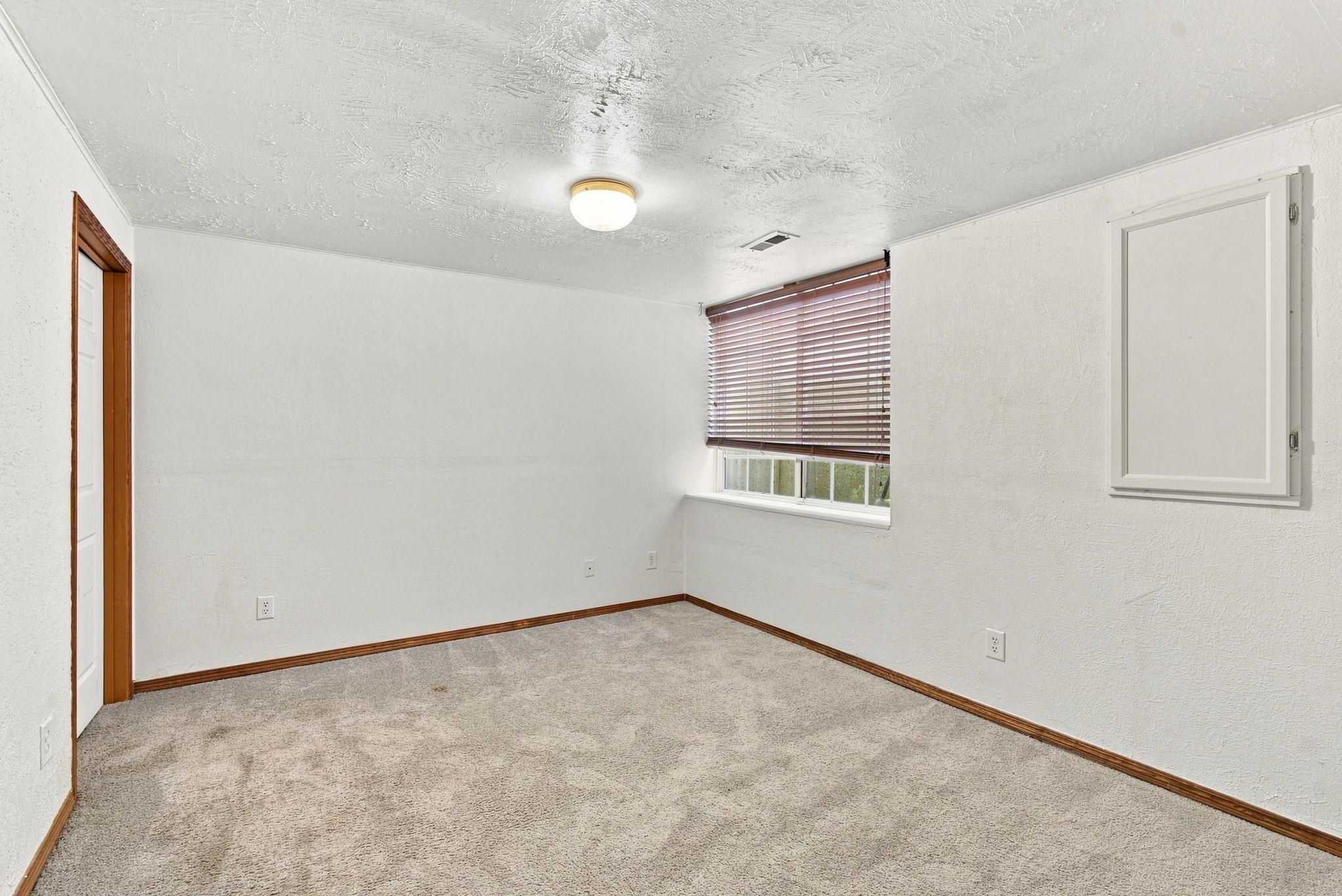 1801 S Smithmoor St Property Photo 23