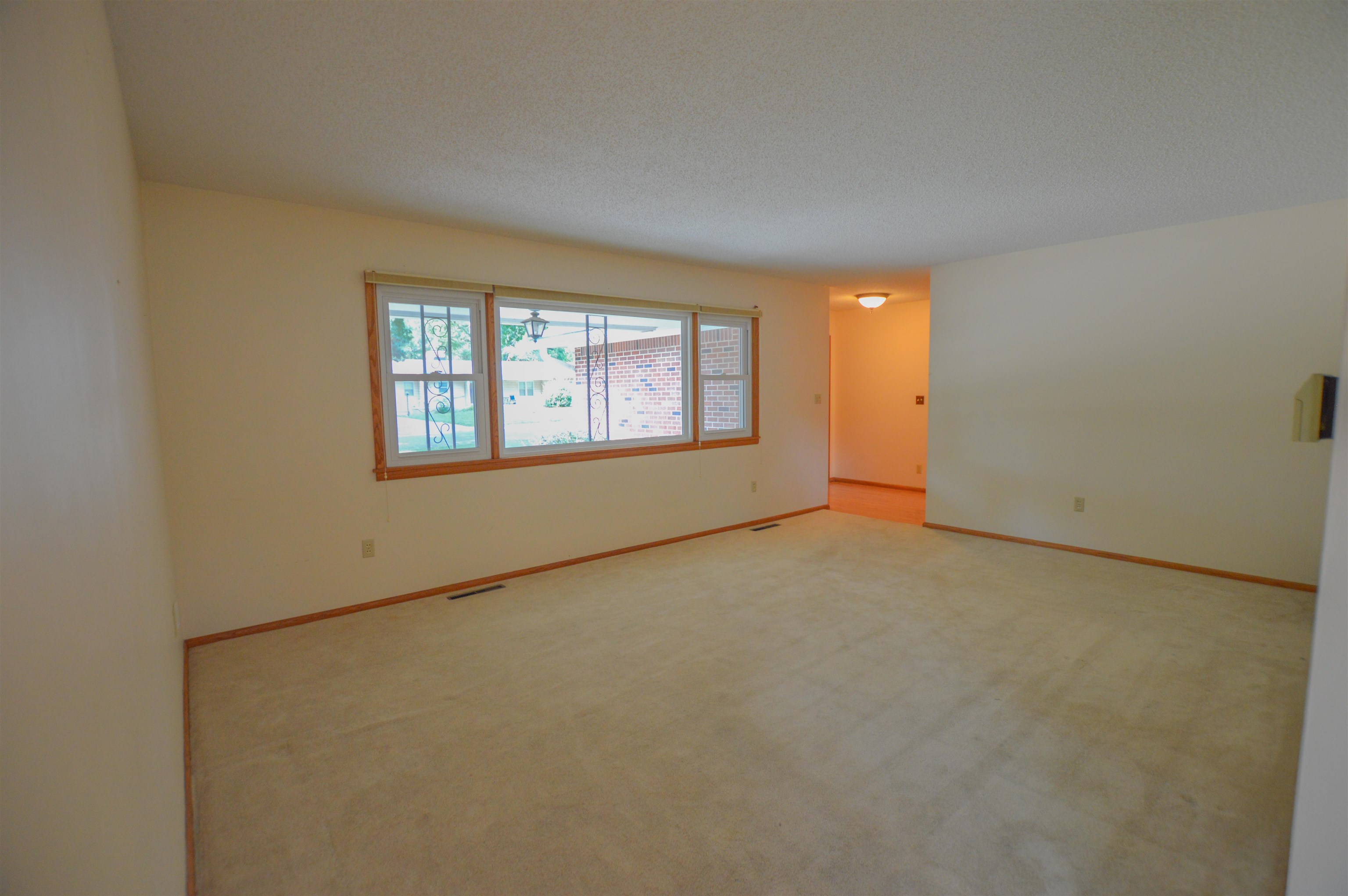 737 E Harvard Property Photo 5