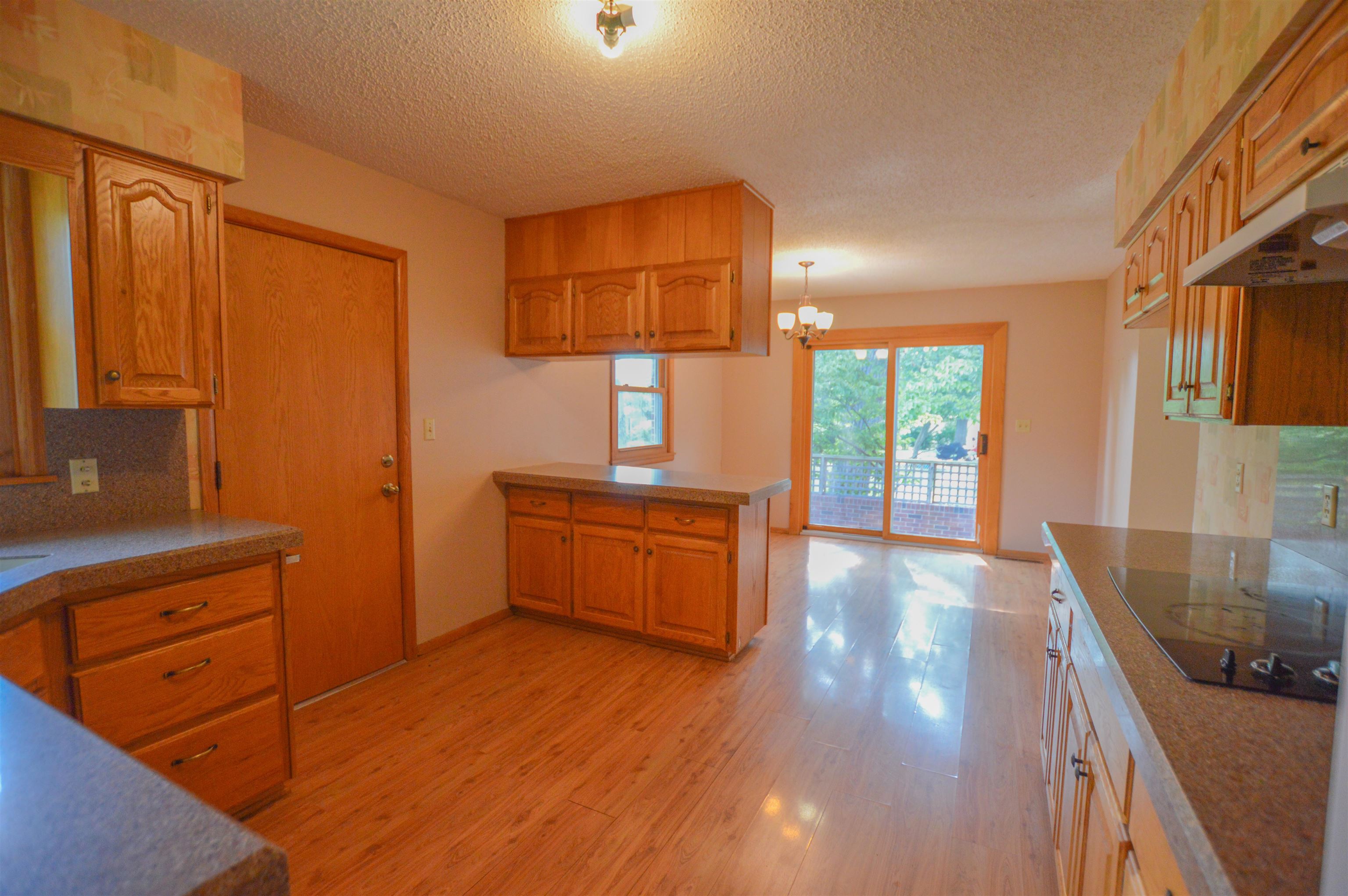 737 E Harvard Property Photo 7
