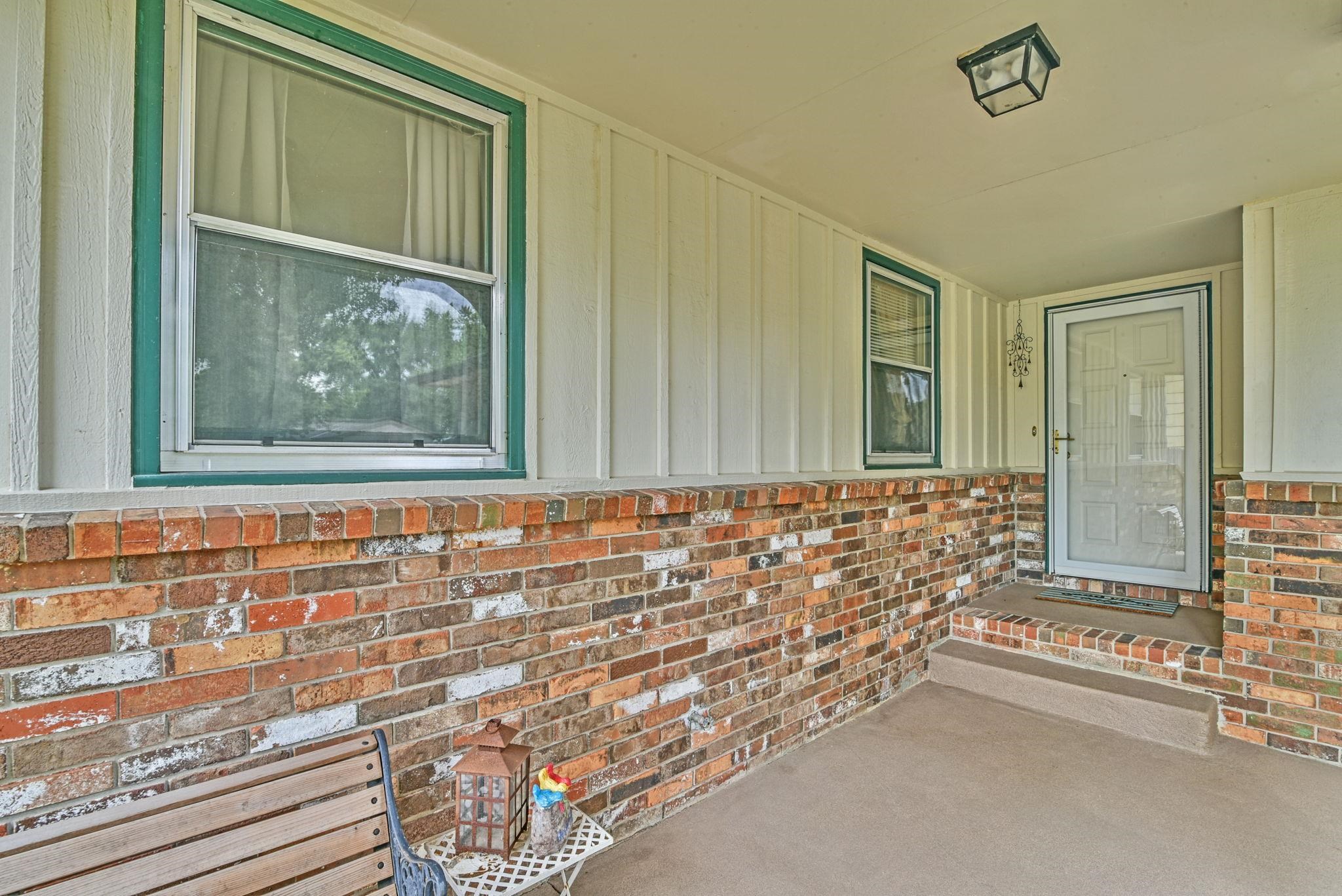 10309 W Dora St Property Photo 5
