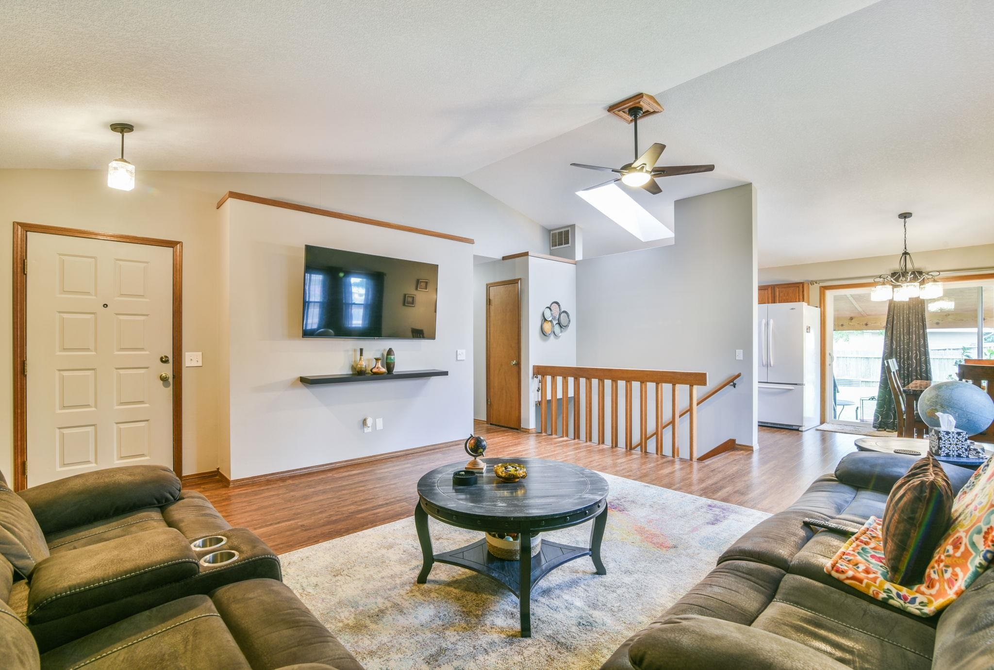 10309 W Dora St Property Photo 6