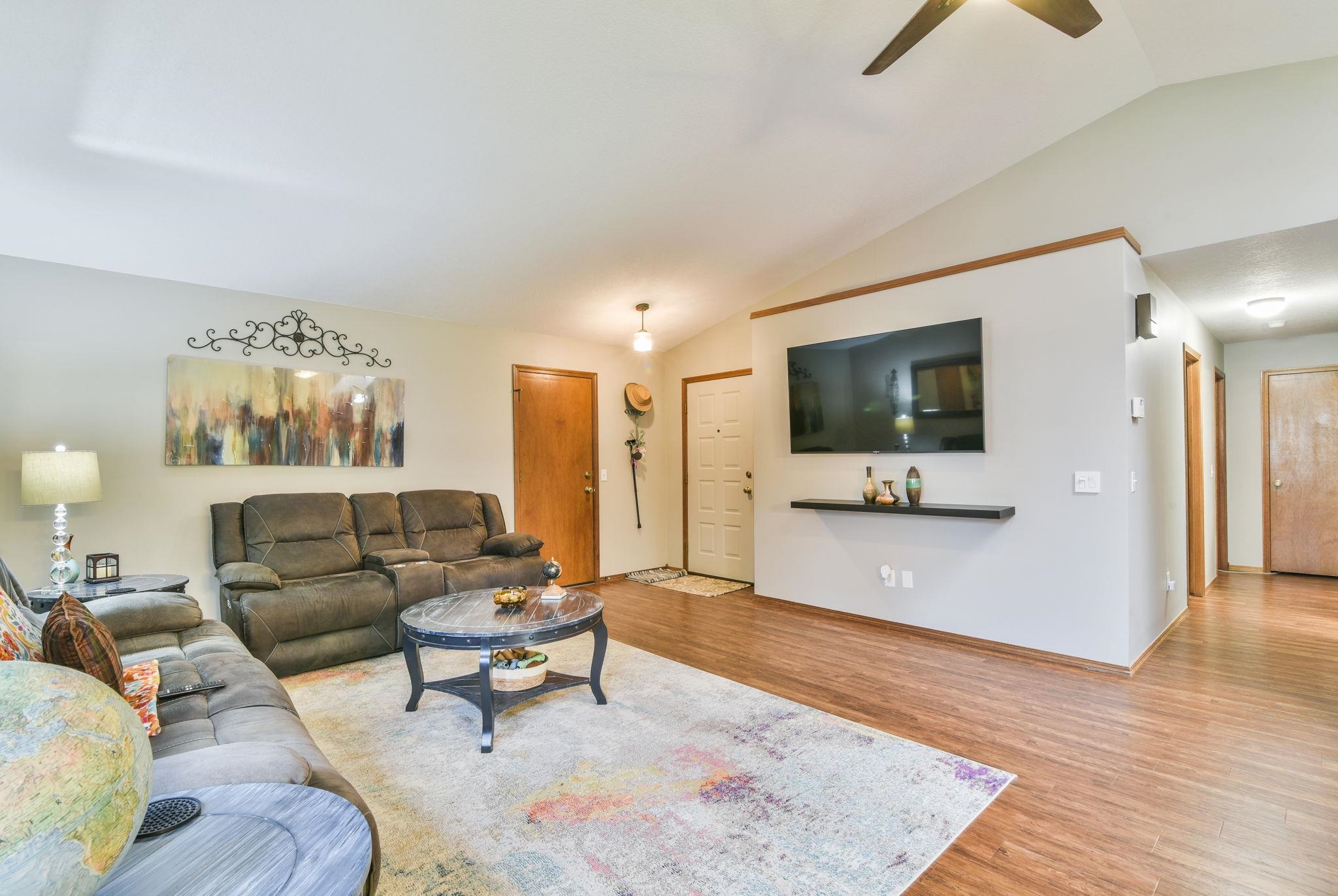 10309 W Dora St Property Photo 7