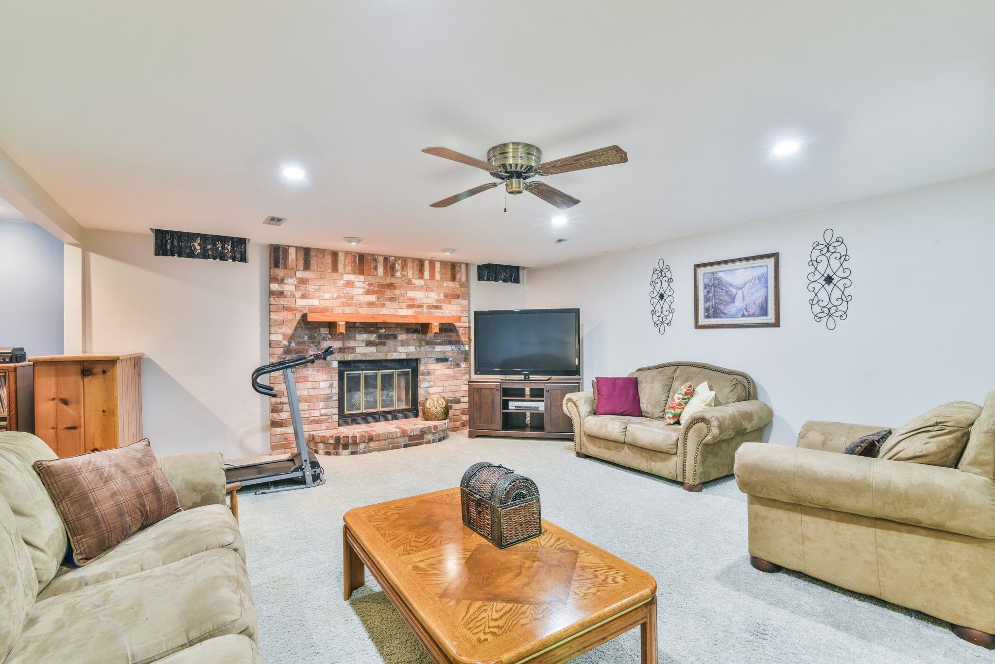 10309 W Dora St Property Photo 19