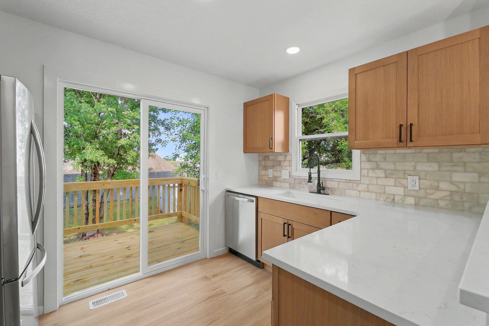 2519 S Lori Property Photo 12