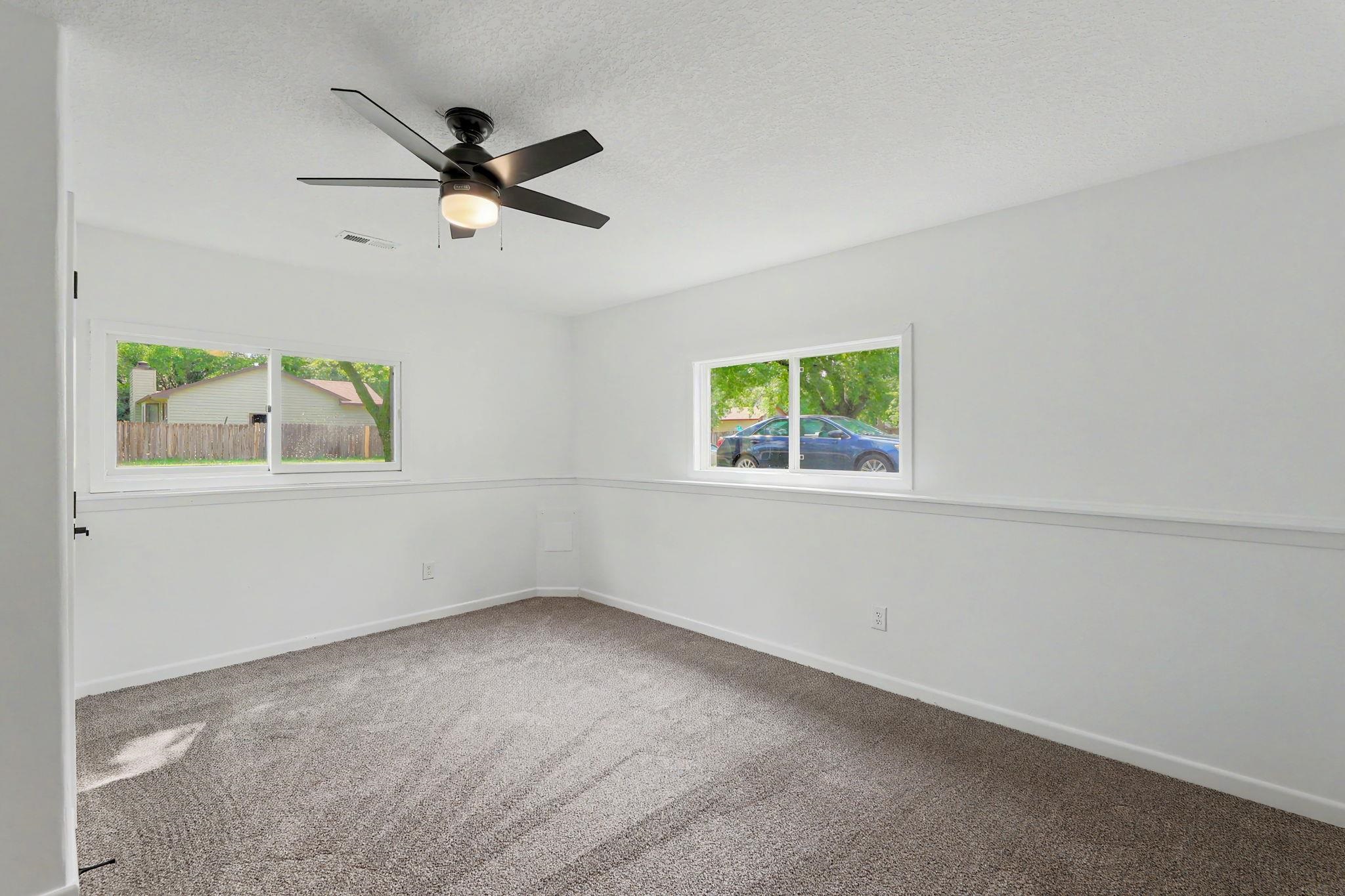 2519 S Lori Property Photo 28