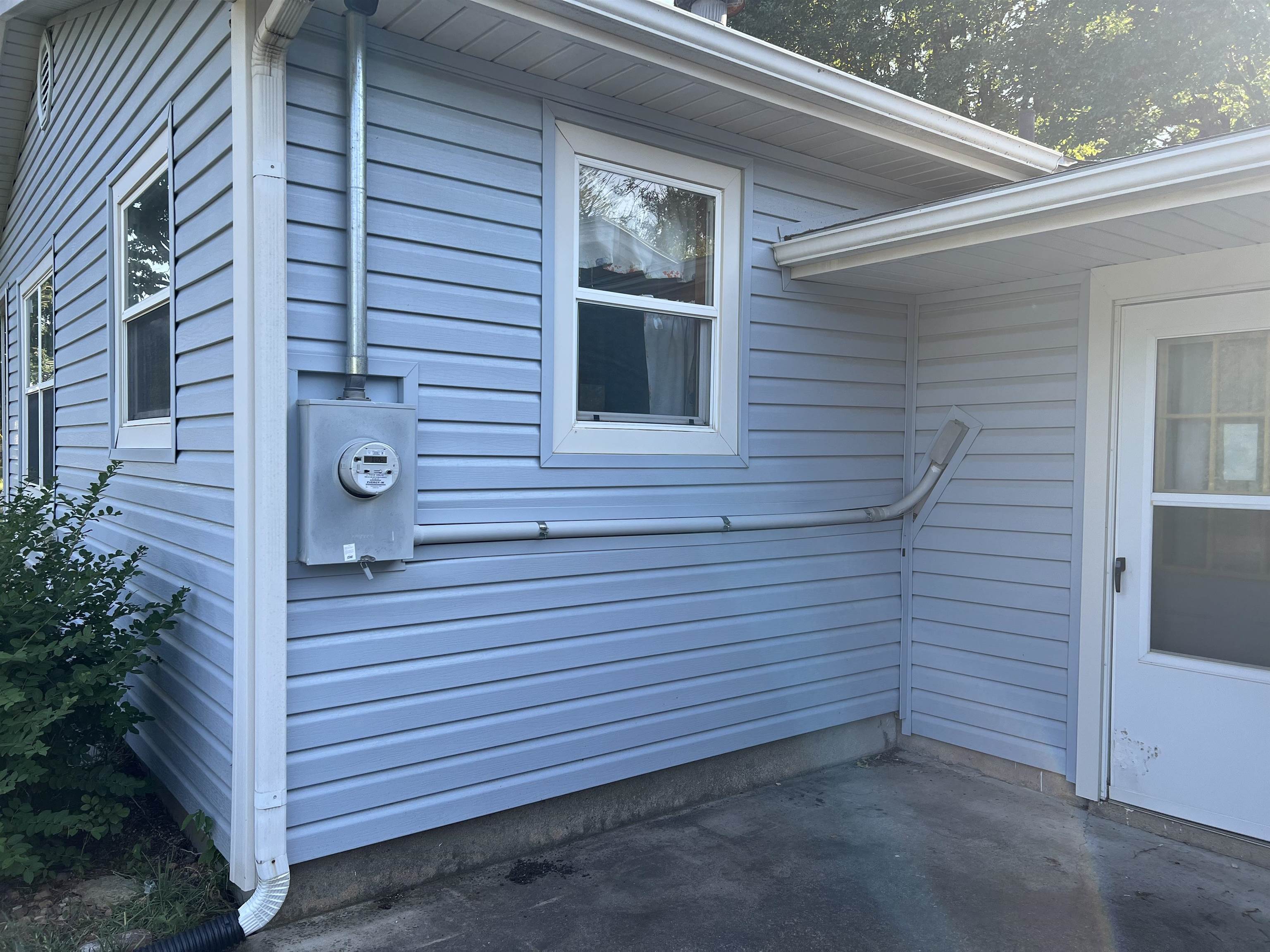 200 Garfield St Property Photo 3