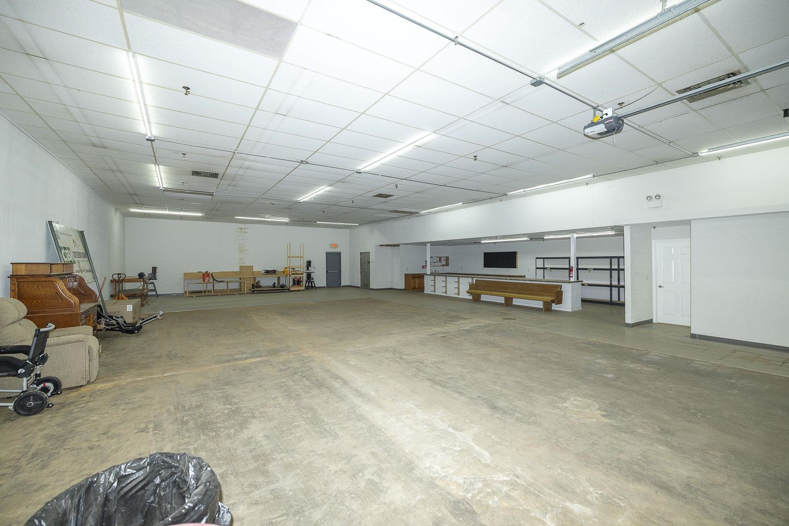 226 E Ross Property Photo 11