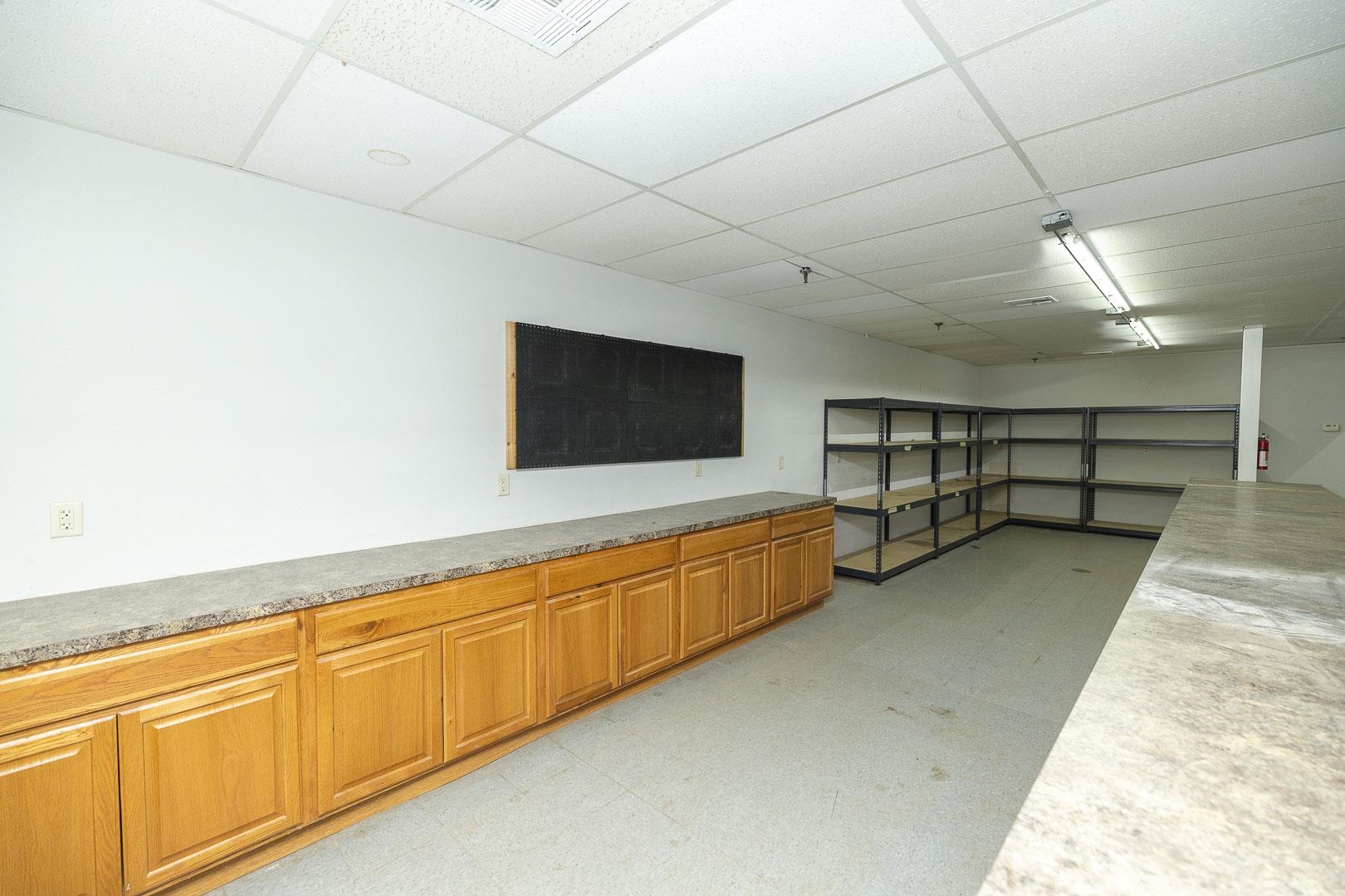 226 E Ross Property Photo 17