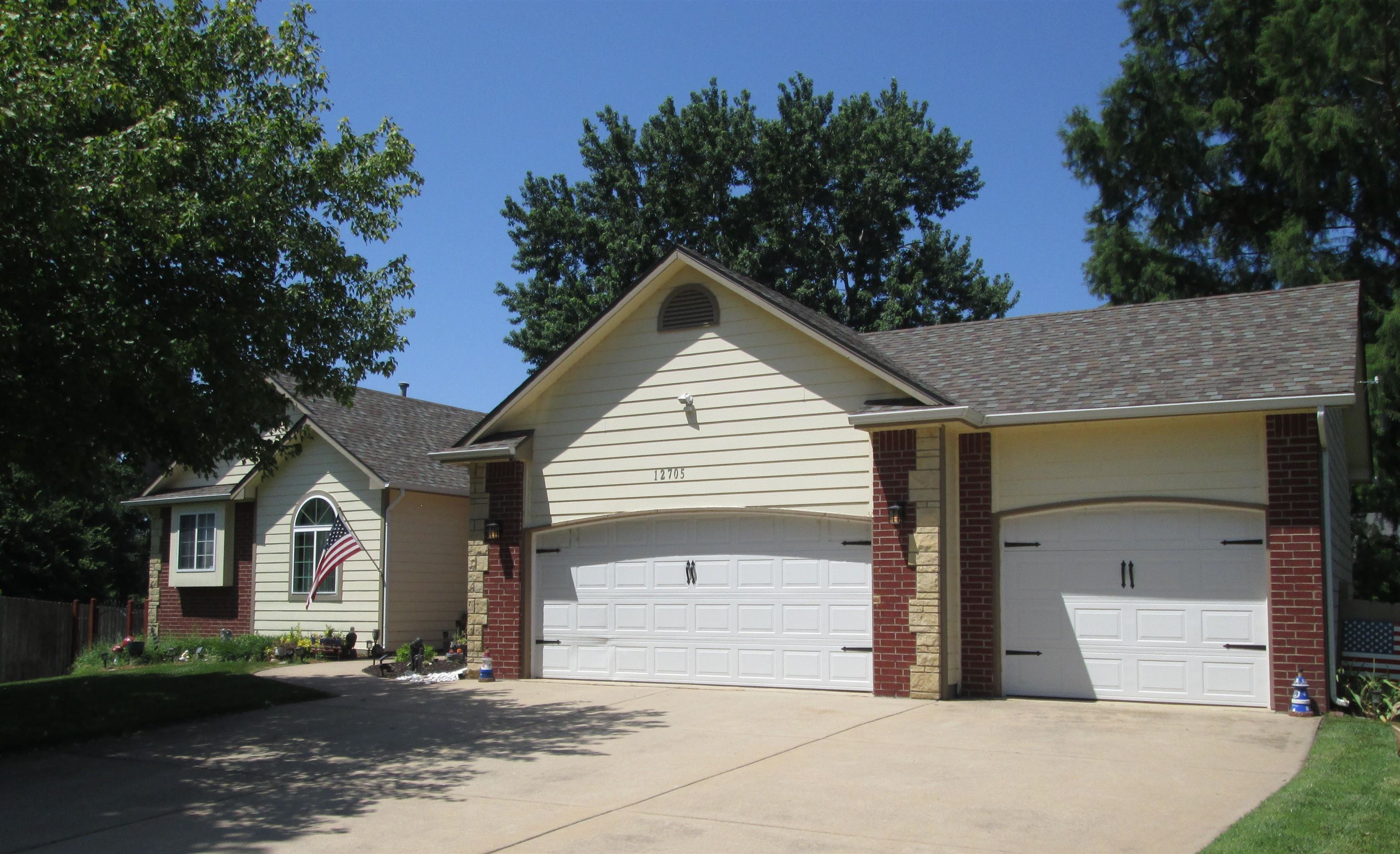 12705 W Hendryx Ct. Property Photo 1