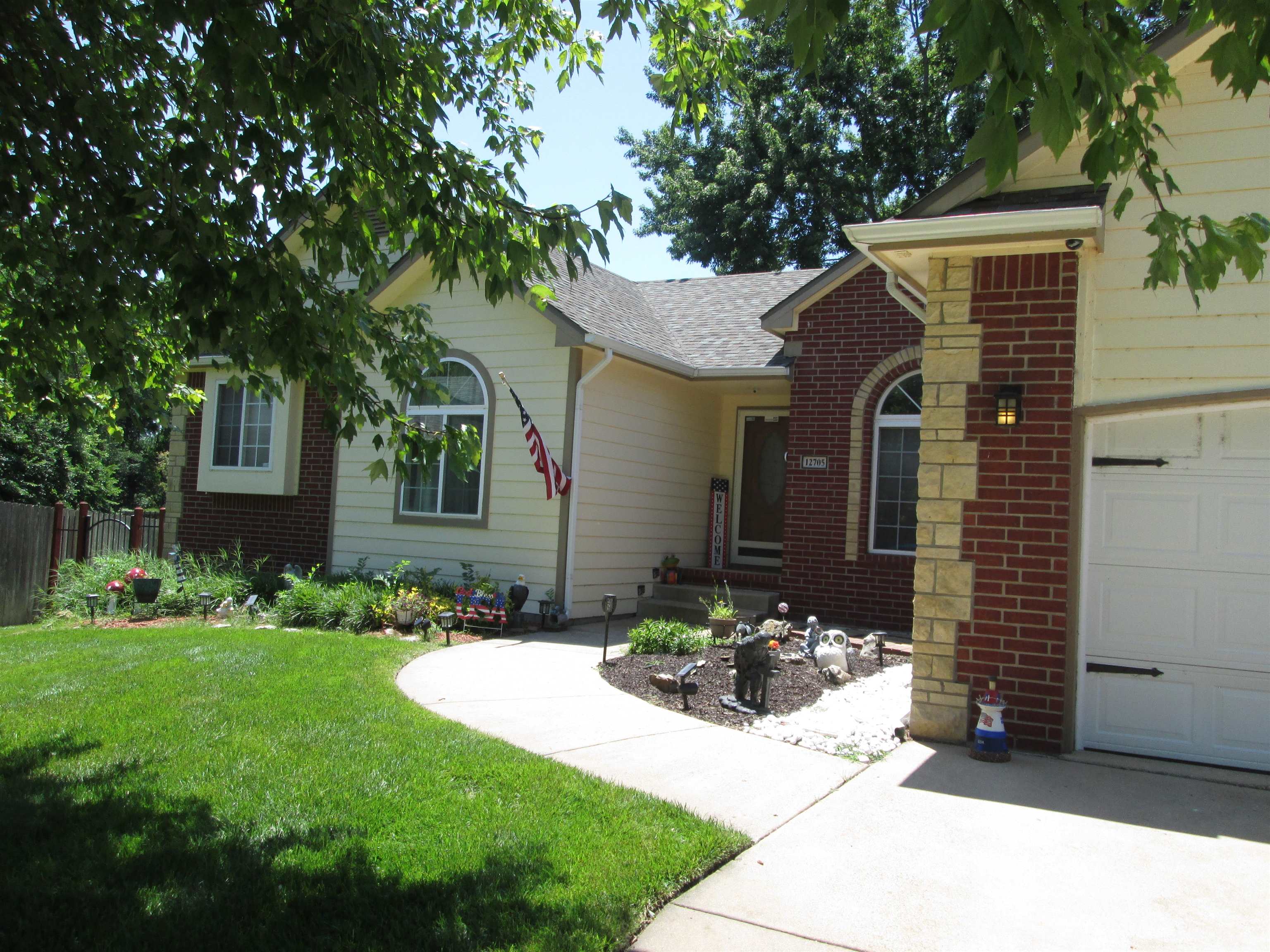 12705 W Hendryx Ct. Property Photo 5