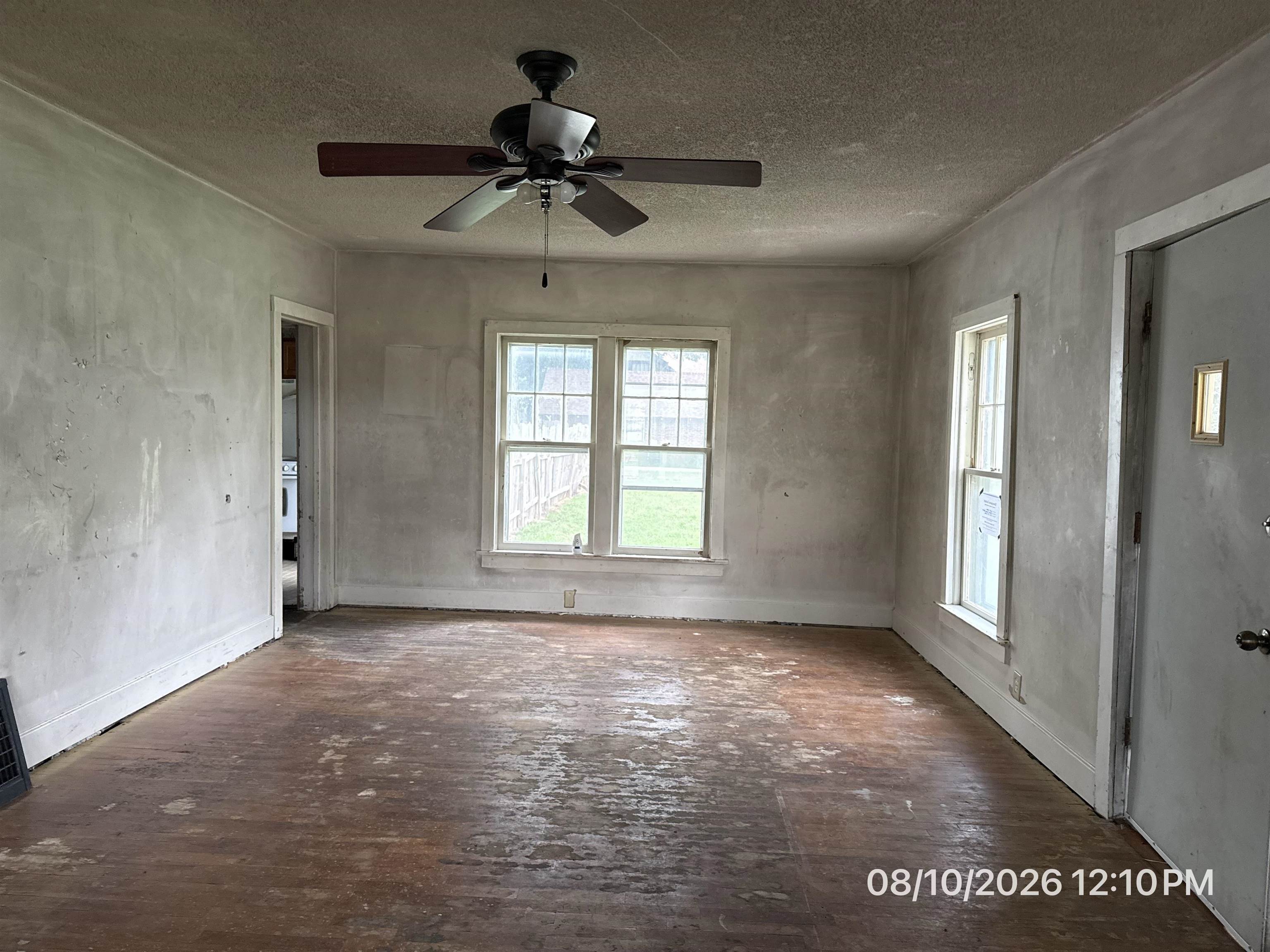 212 W Princeton St. Property Photo 8