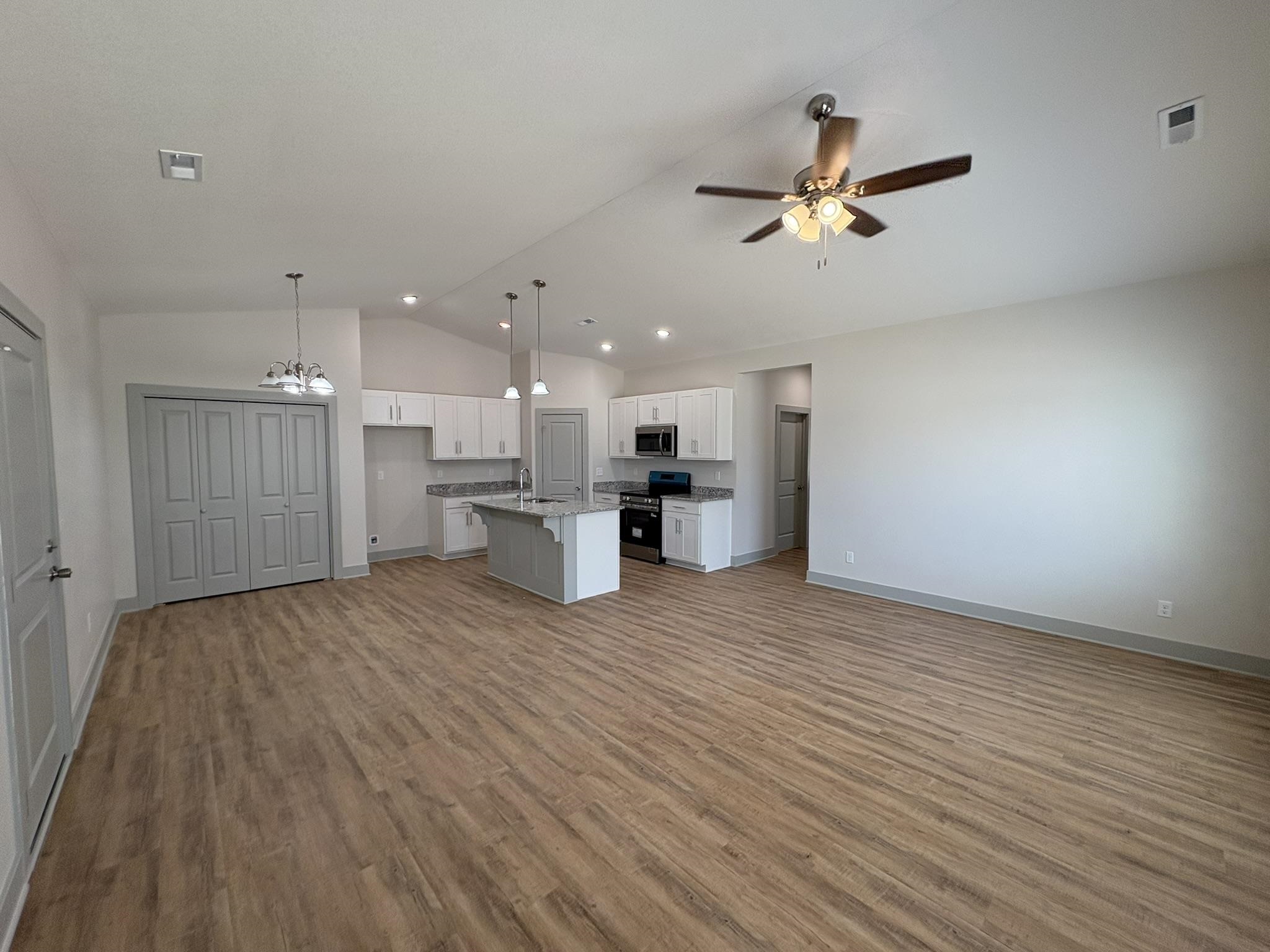2973 S Bunker Hill Ct #100 & #200 Property Photo 2