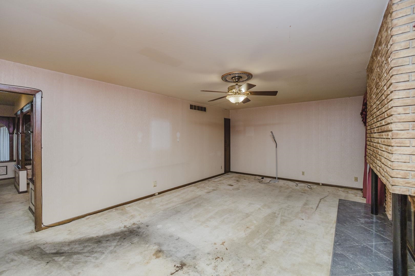 2243 W Bella Vista Property Photo 13