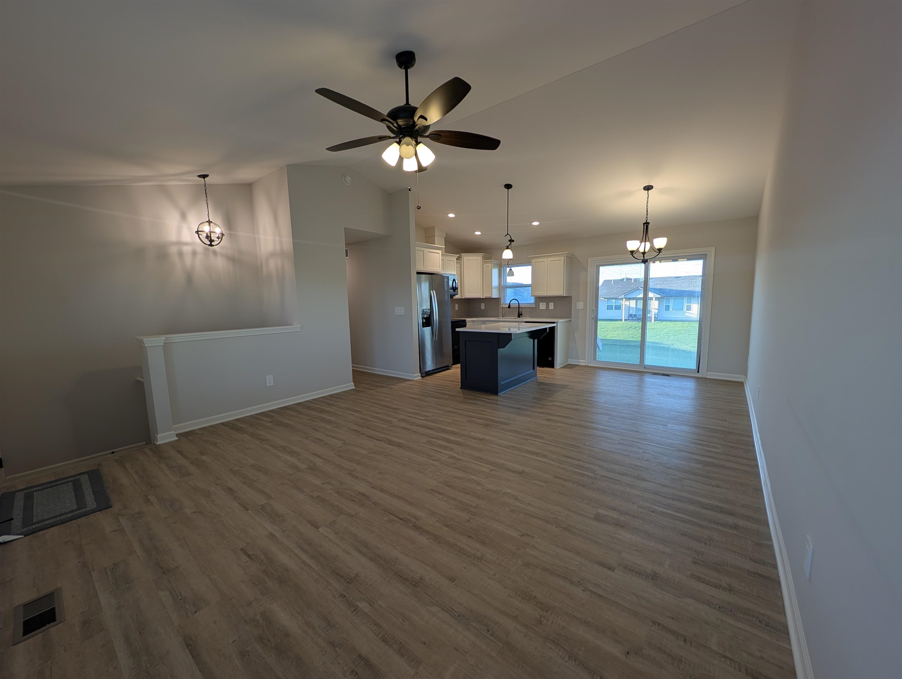 200 E Anniston Ct Property Photo 19