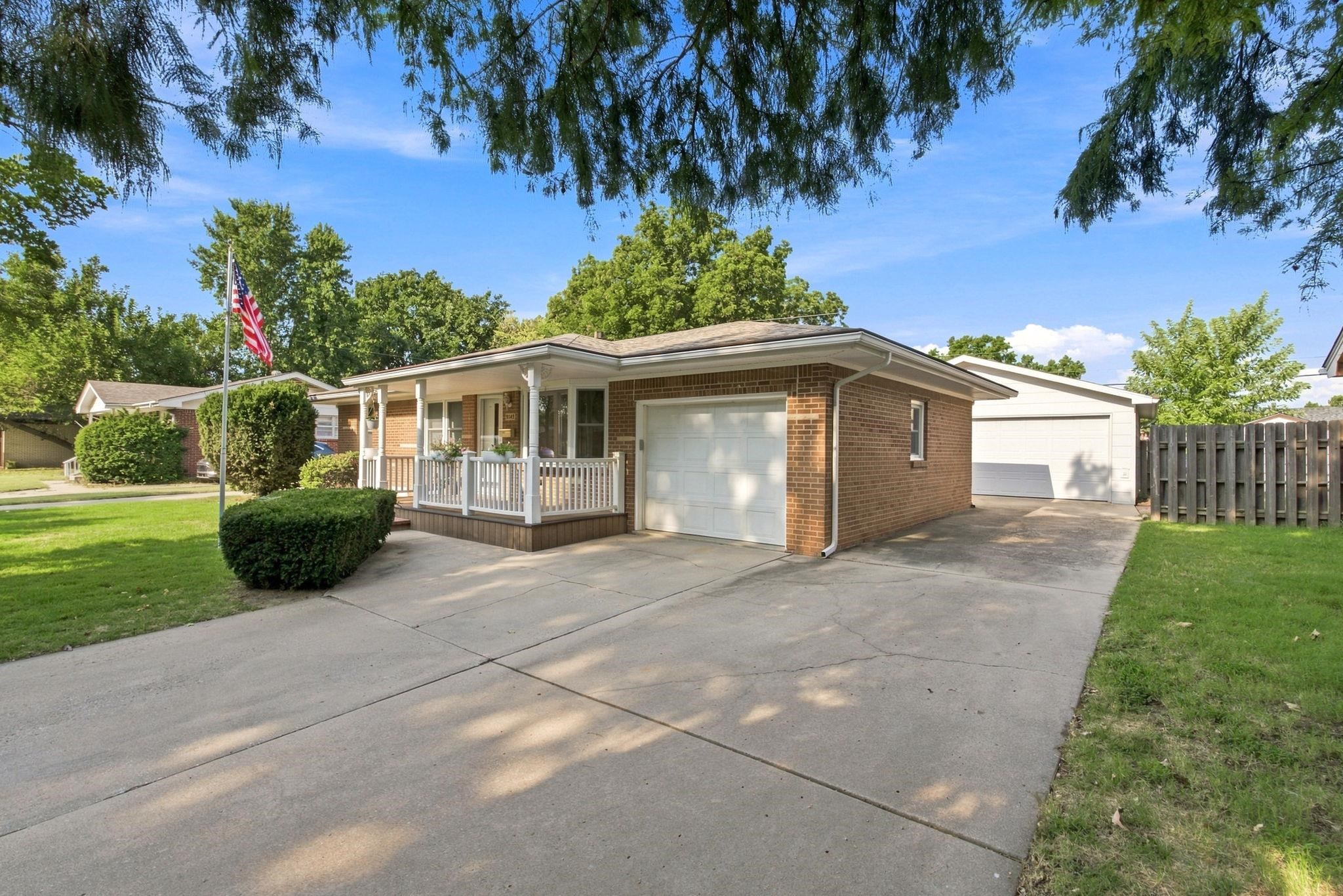 5145 S Ash St. Property Photo 1