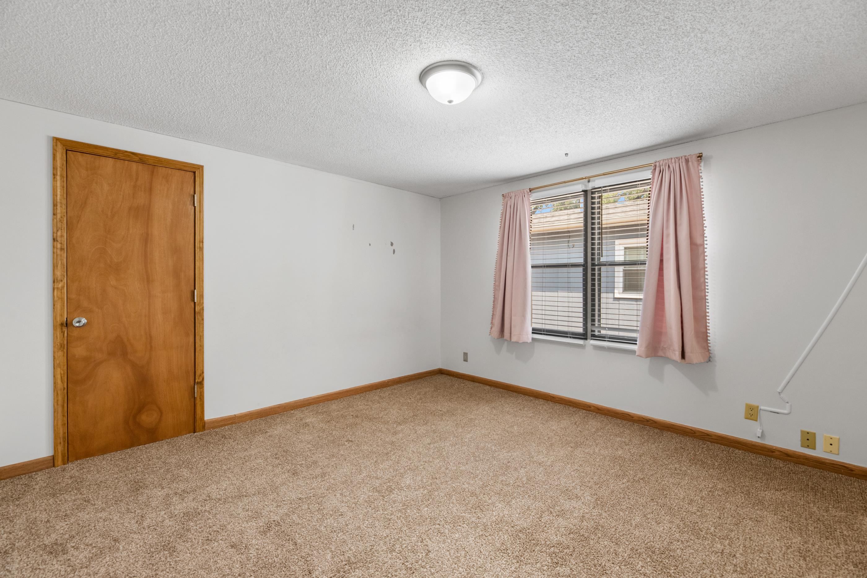 300 Williamson Dr Property Photo 14
