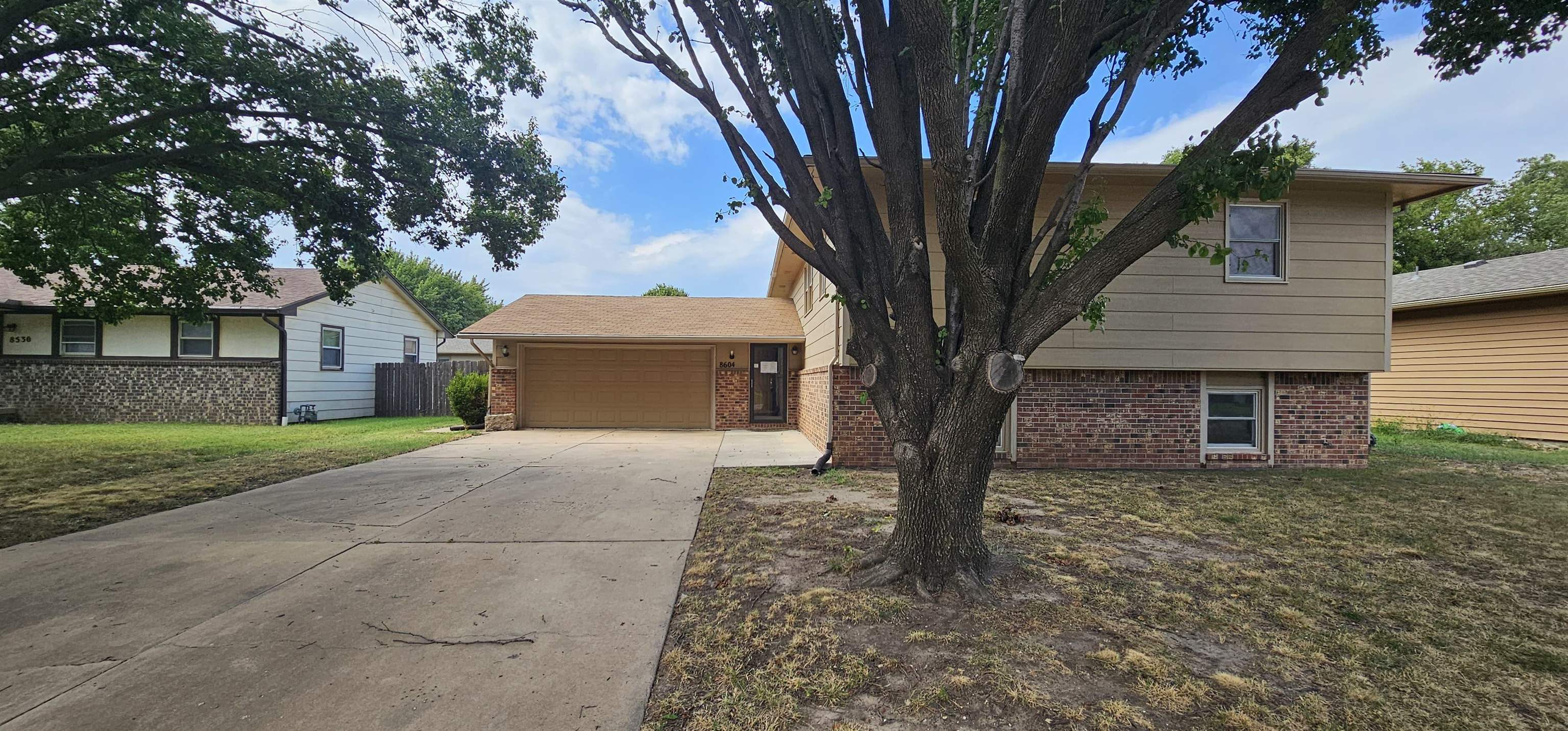 8604 E Wassall St. Property Photo 2