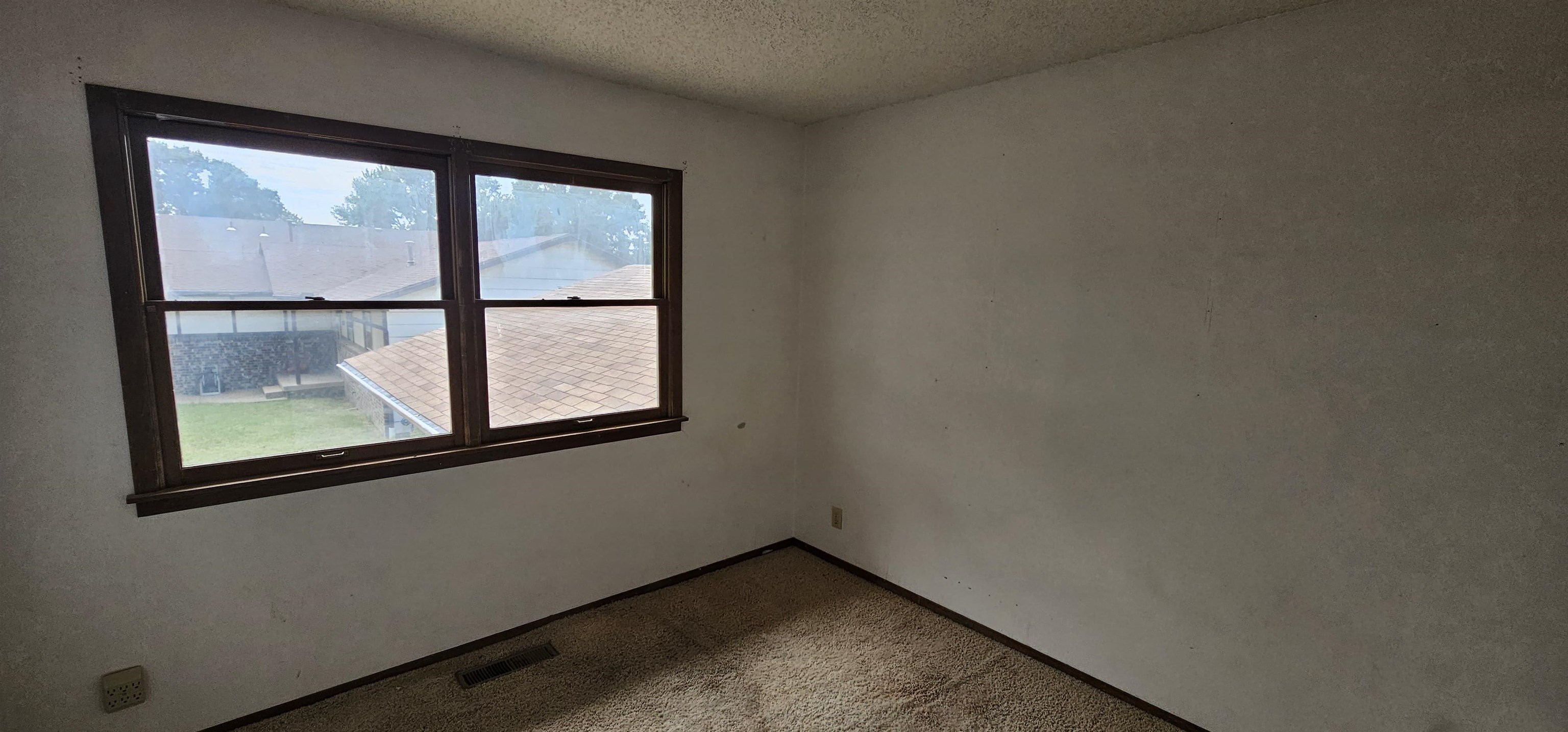 8604 E Wassall St. Property Photo 9