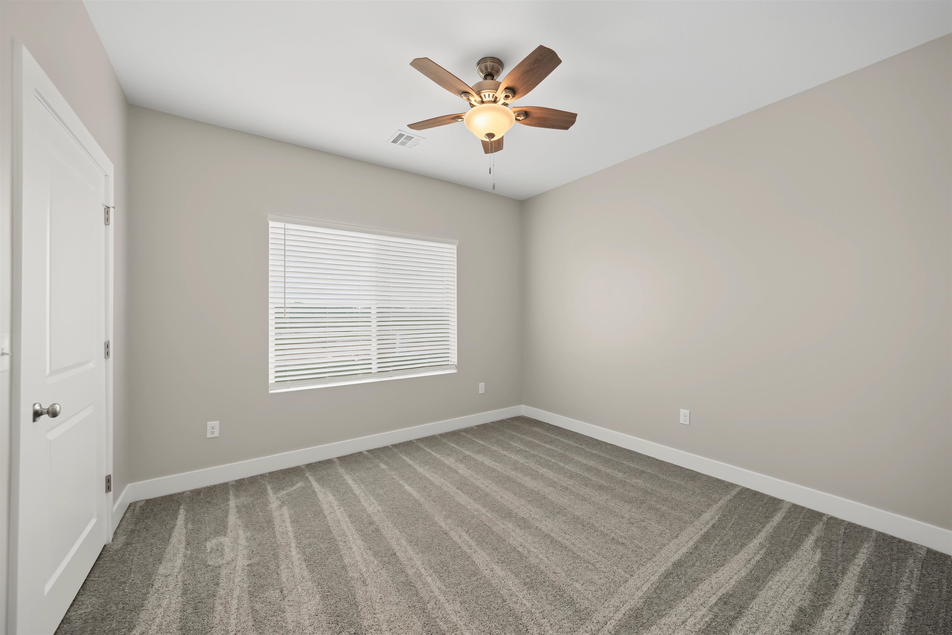 2713 Amelia Lane Property Photo 25