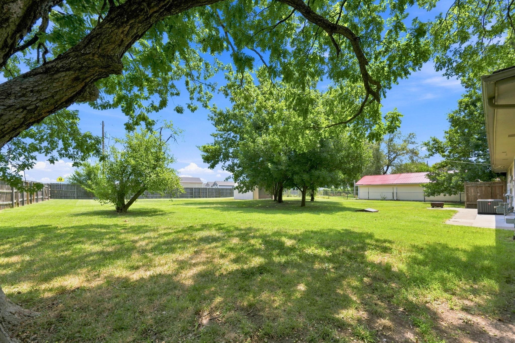 102 S Westview Rd Property Photo 27