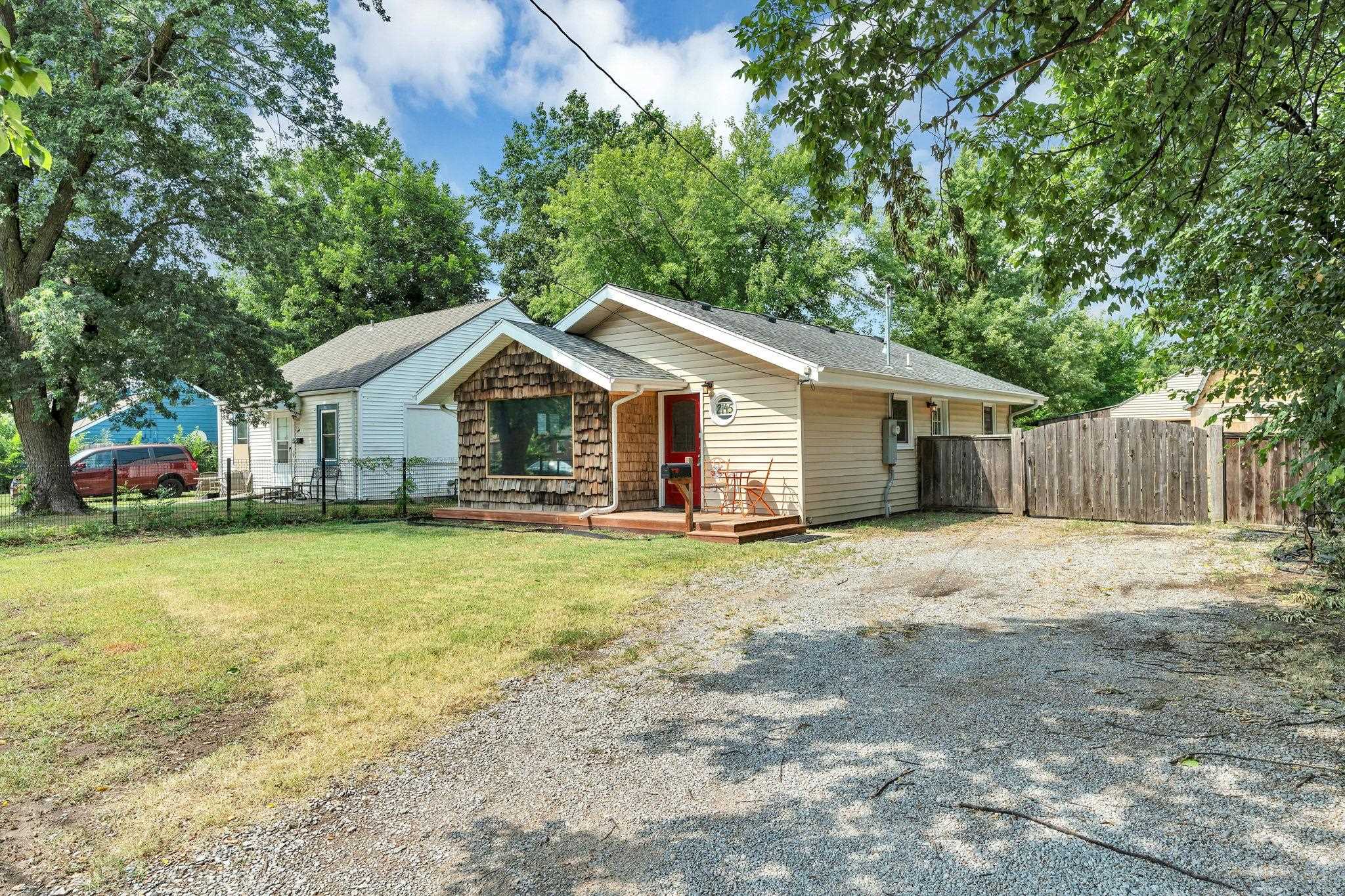 2145 S Hydraulic Ave Property Photo 1