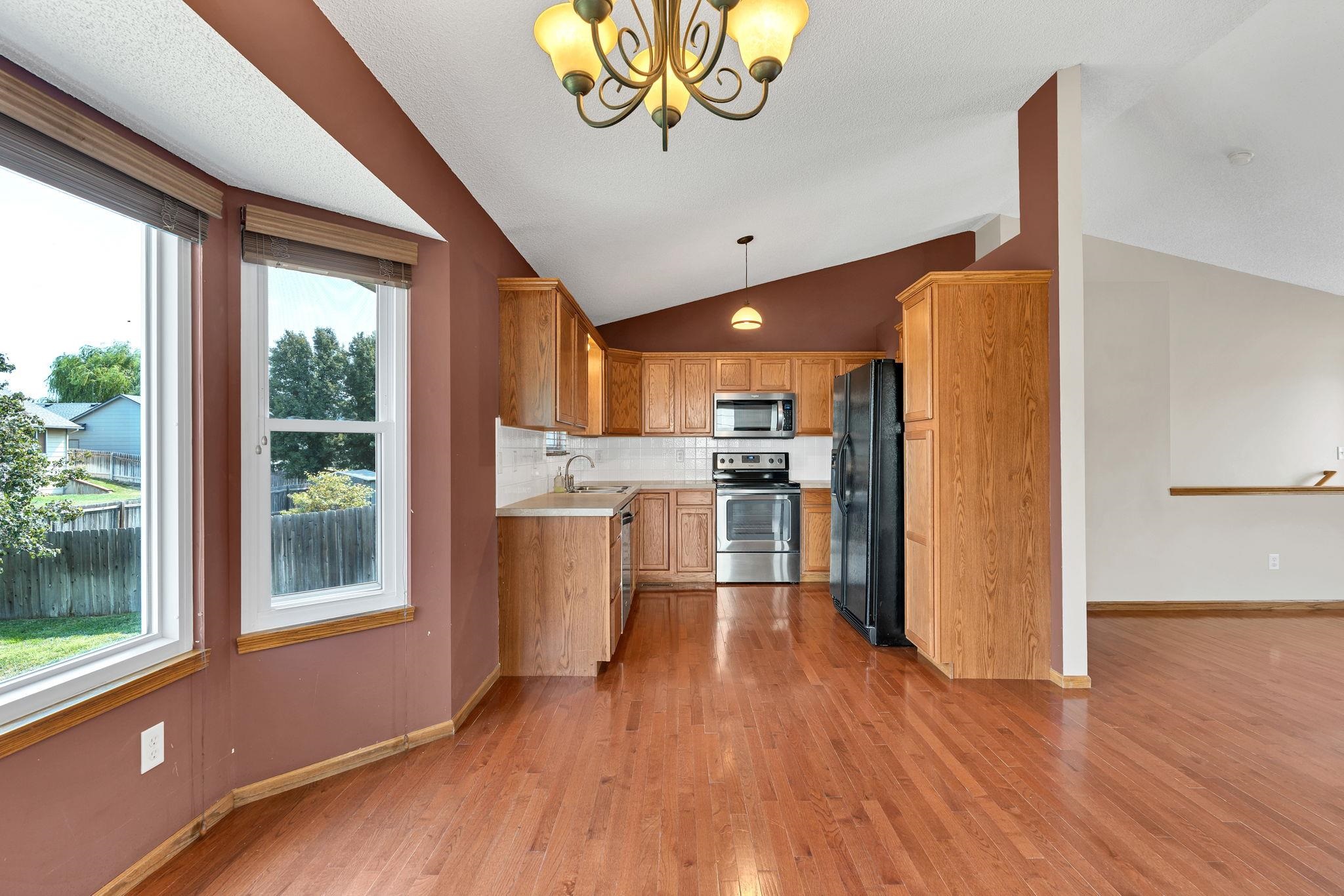 2600 E Evanston St Property Photo 11