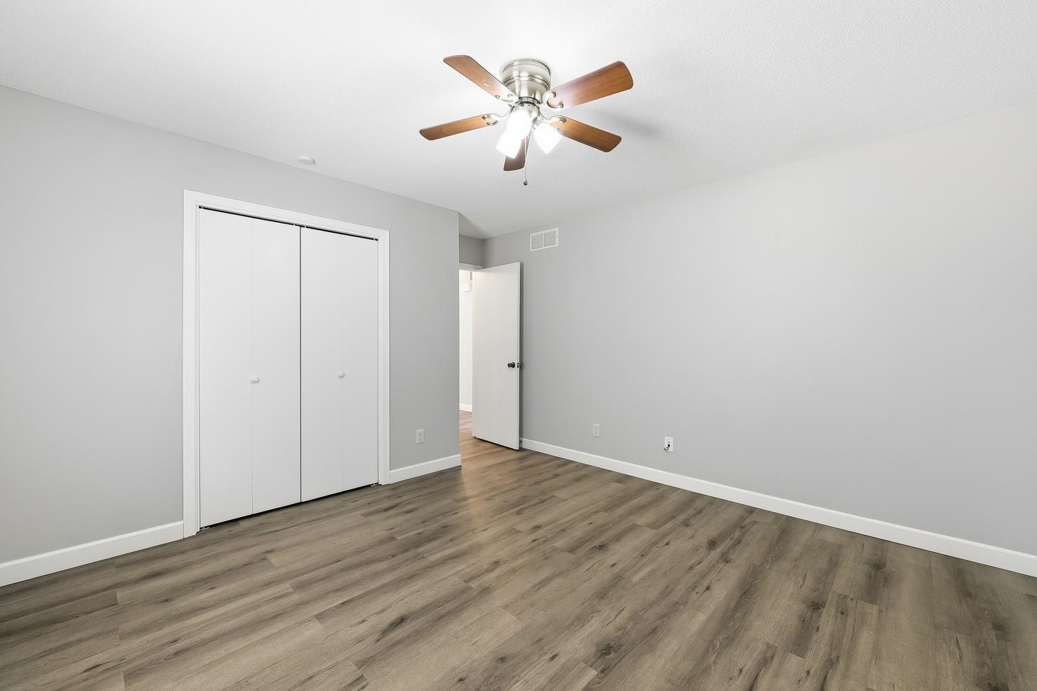 709 S Goebel Property Photo 17