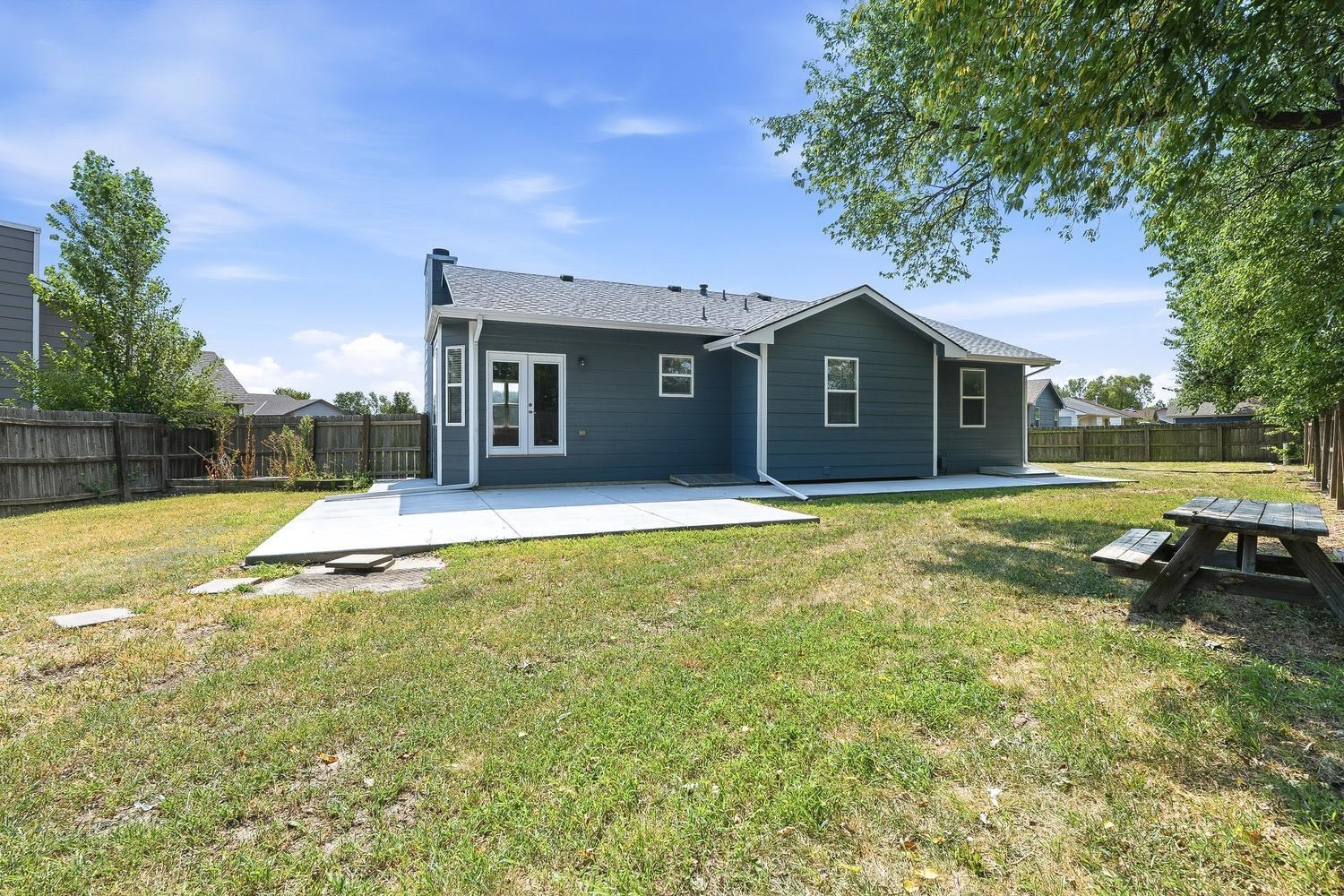 709 S Goebel Property Photo 34
