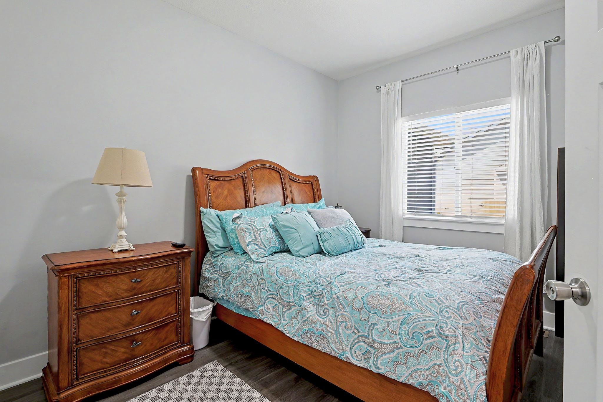 1237 E Sontag Property Photo 19
