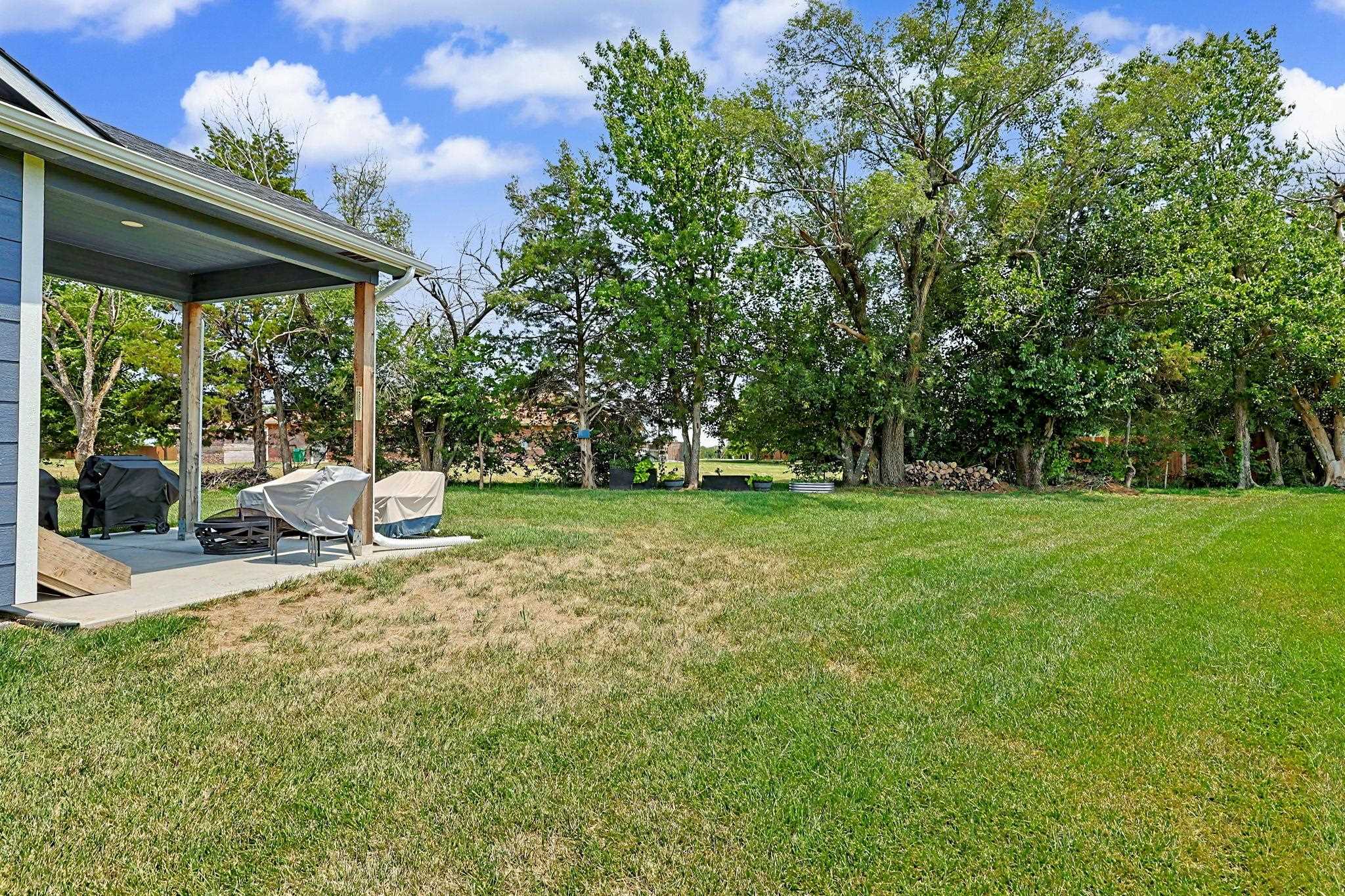 1237 E Sontag Property Photo 28