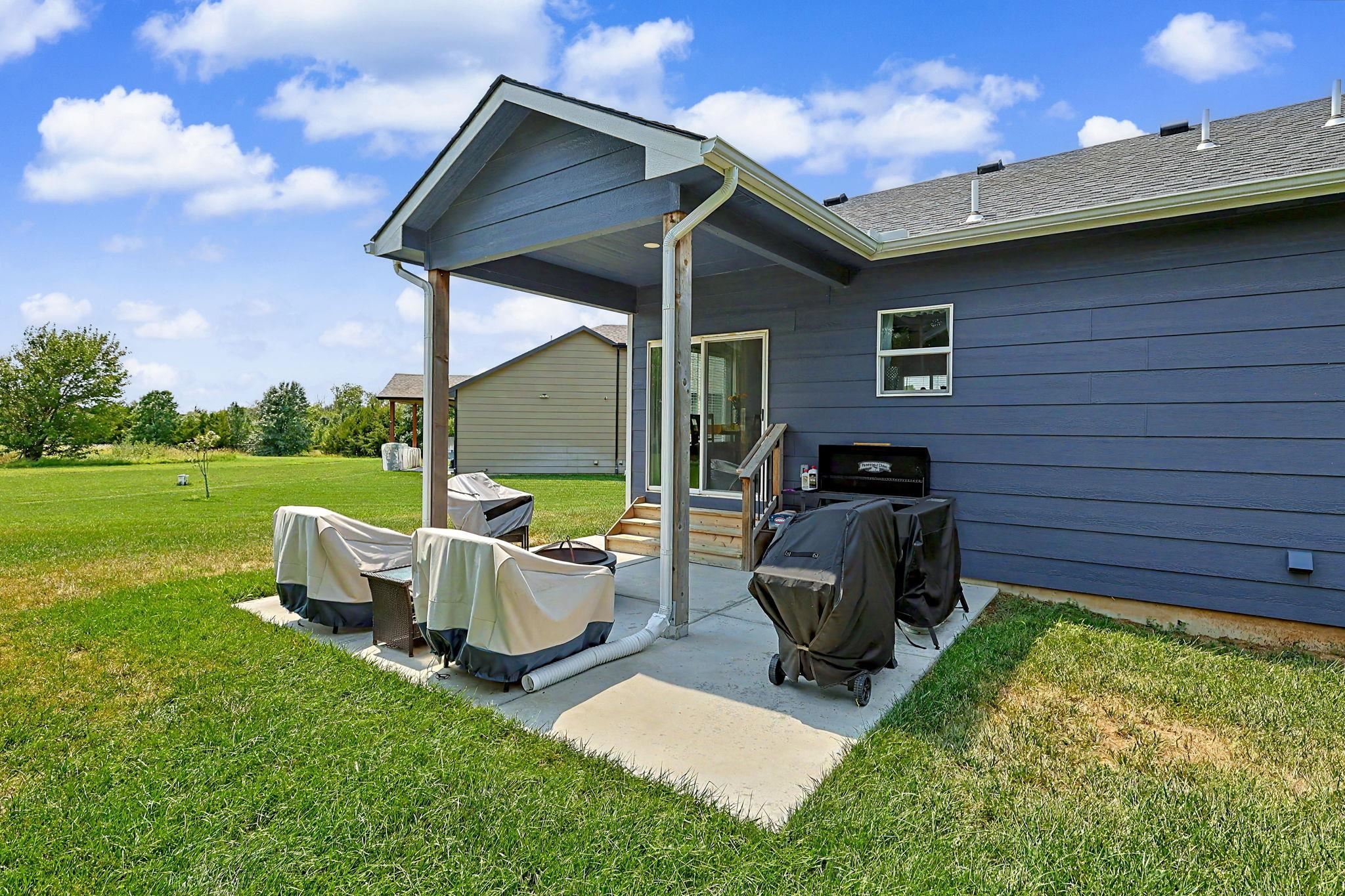 1237 E Sontag Property Photo 30