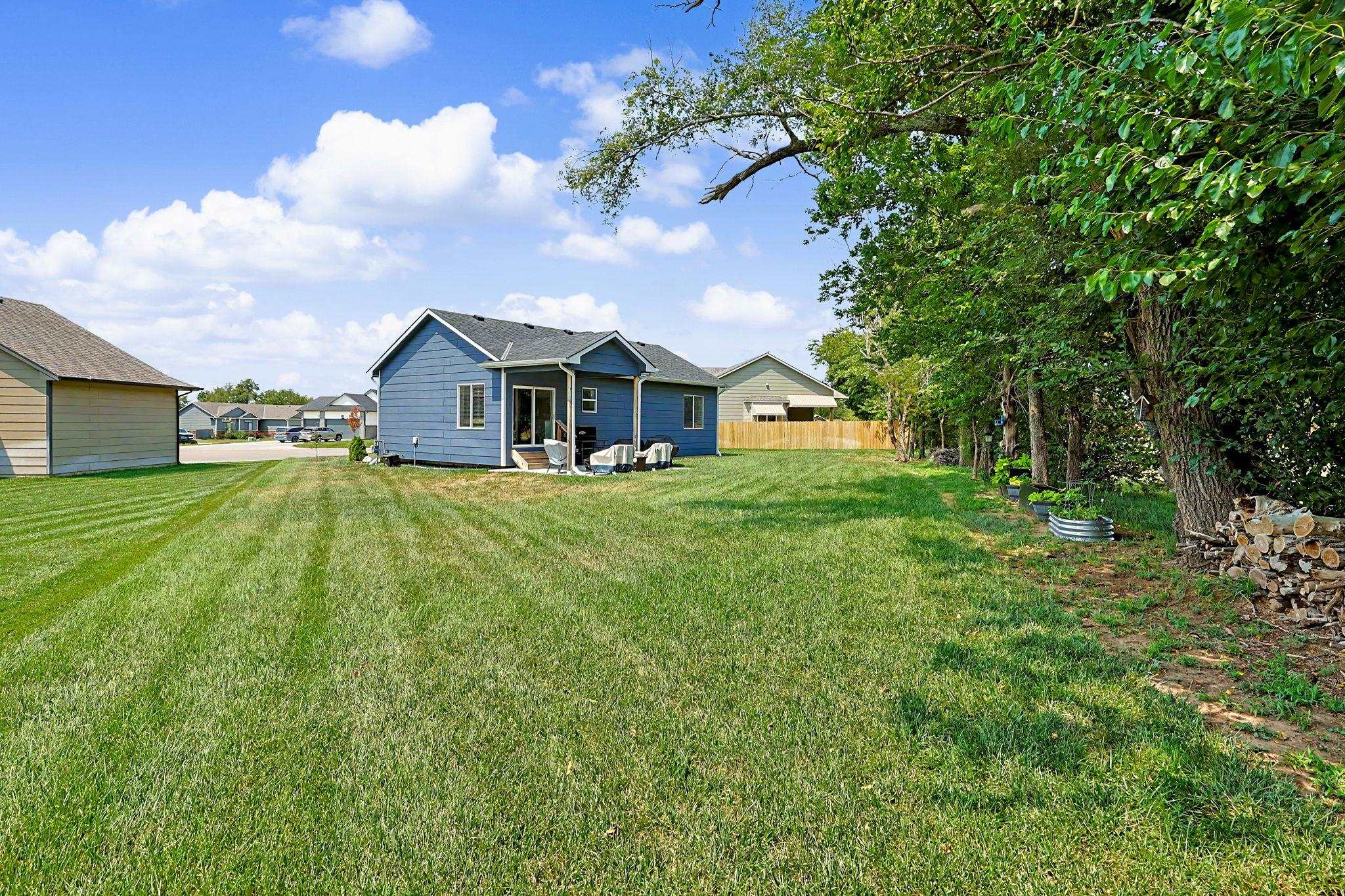 1237 E Sontag Property Photo 32