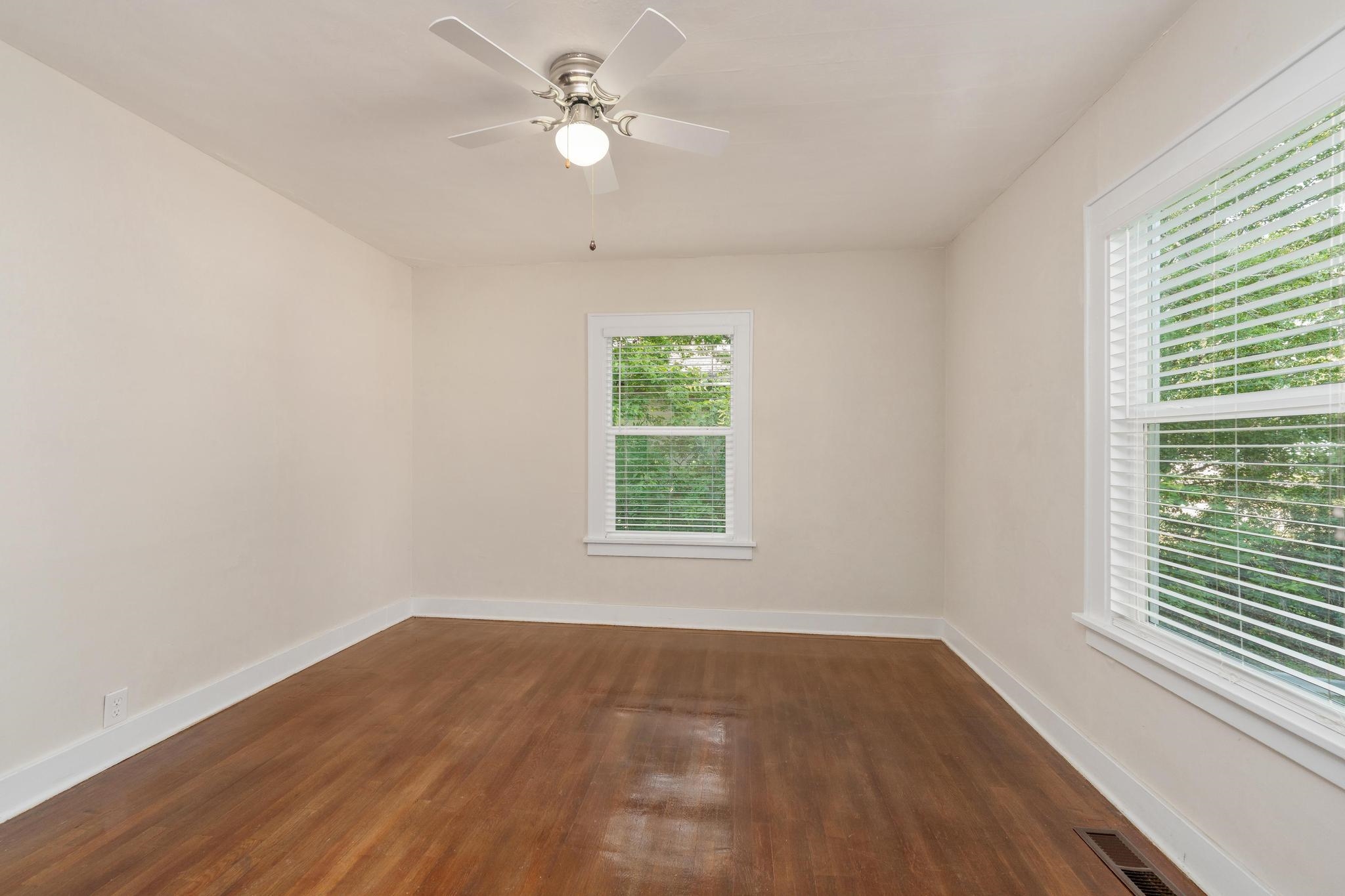 309 N C St Property Photo 6