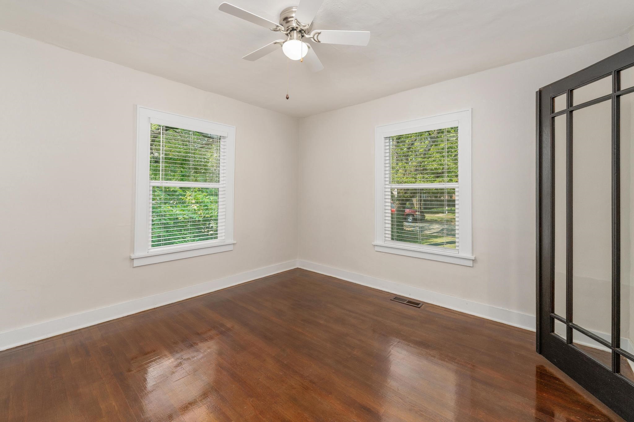 309 N C St Property Photo 7