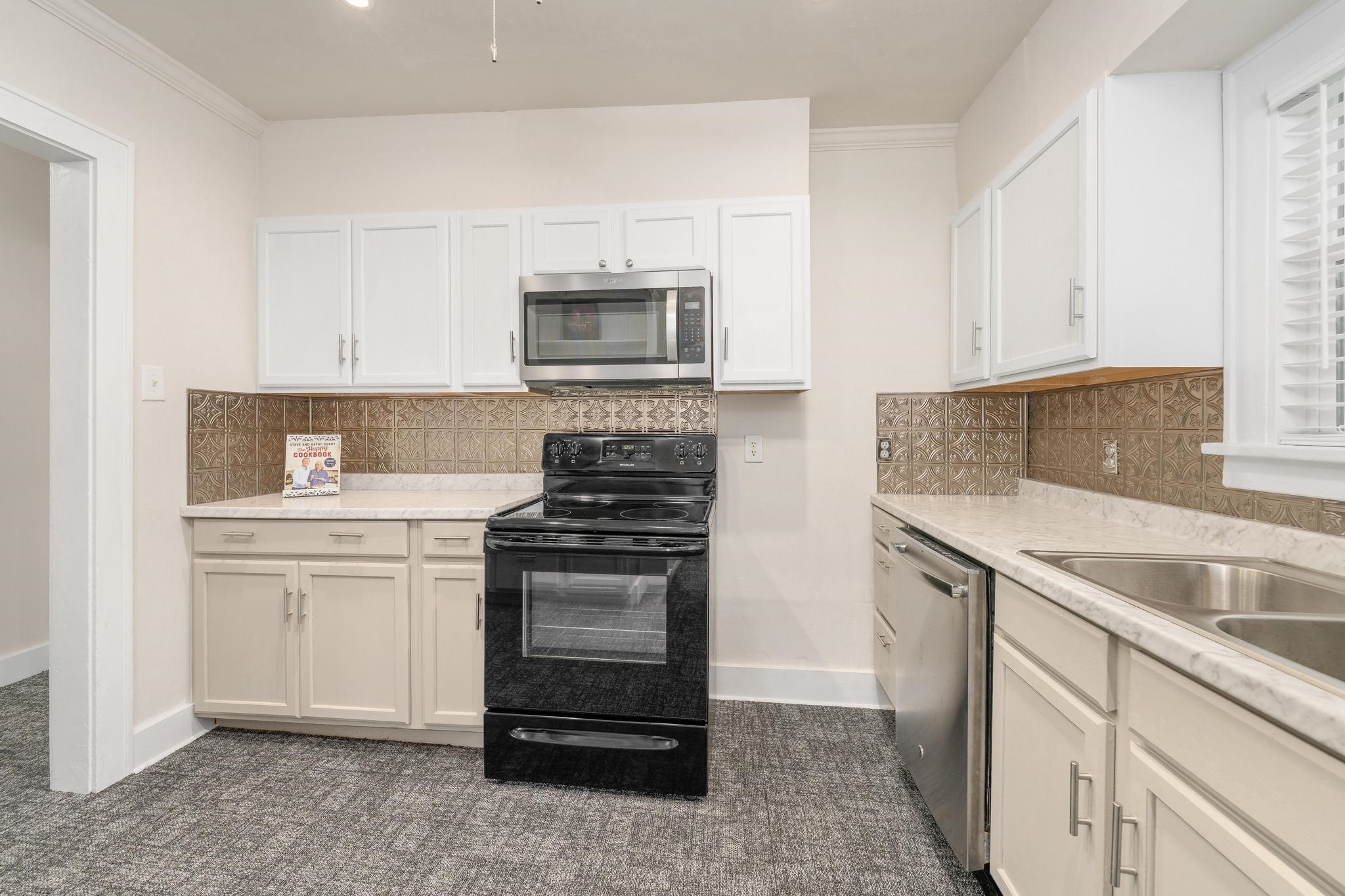 309 N C St Property Photo 16