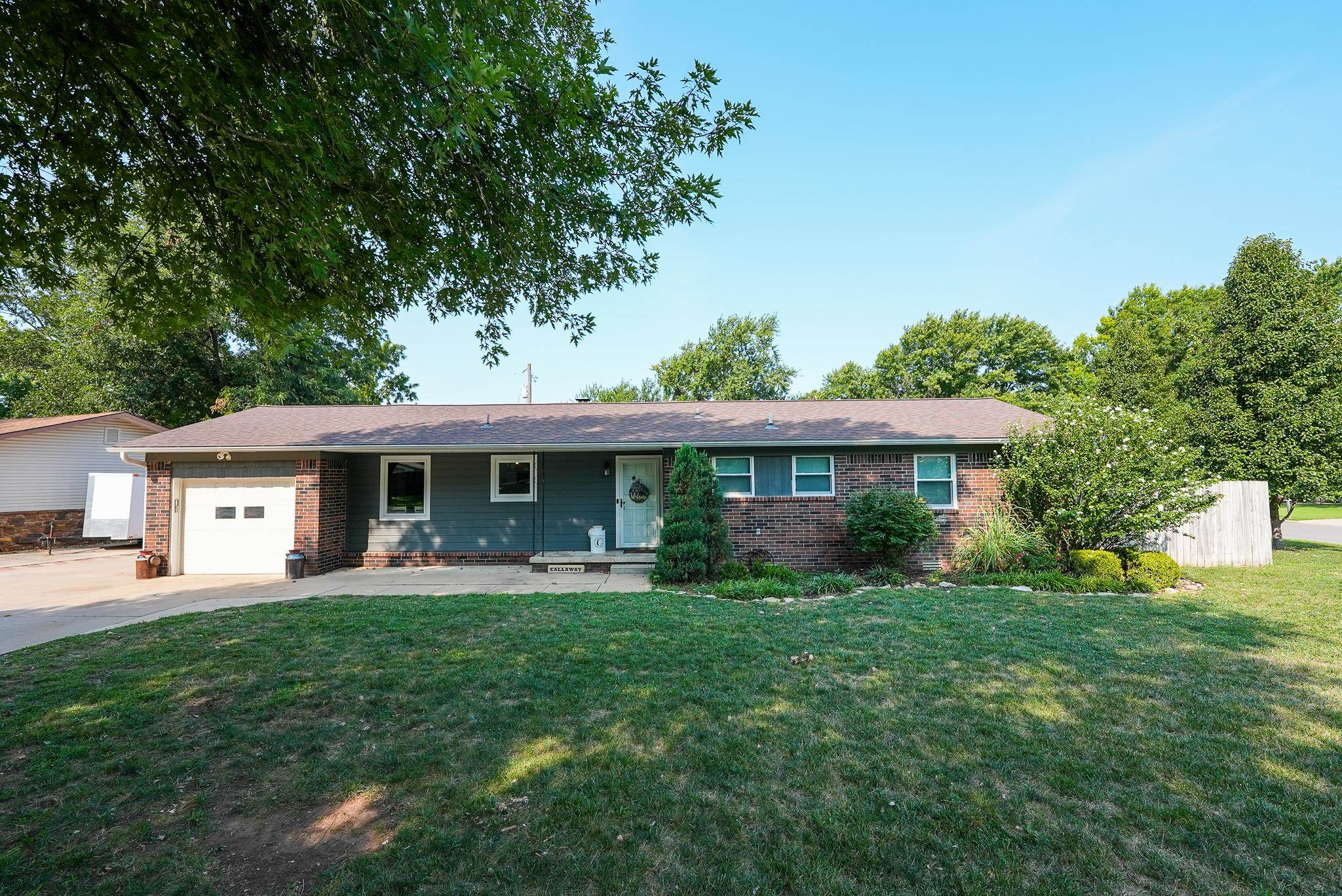 1673 N Lawndale Ave Property Photo 1
