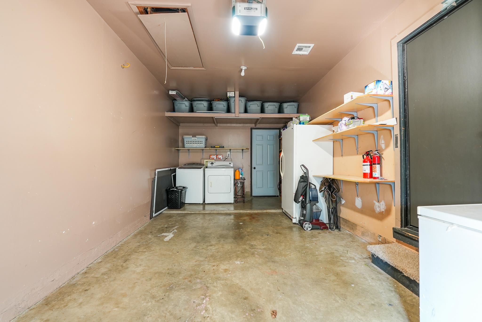 1673 N Lawndale Ave Property Photo 23