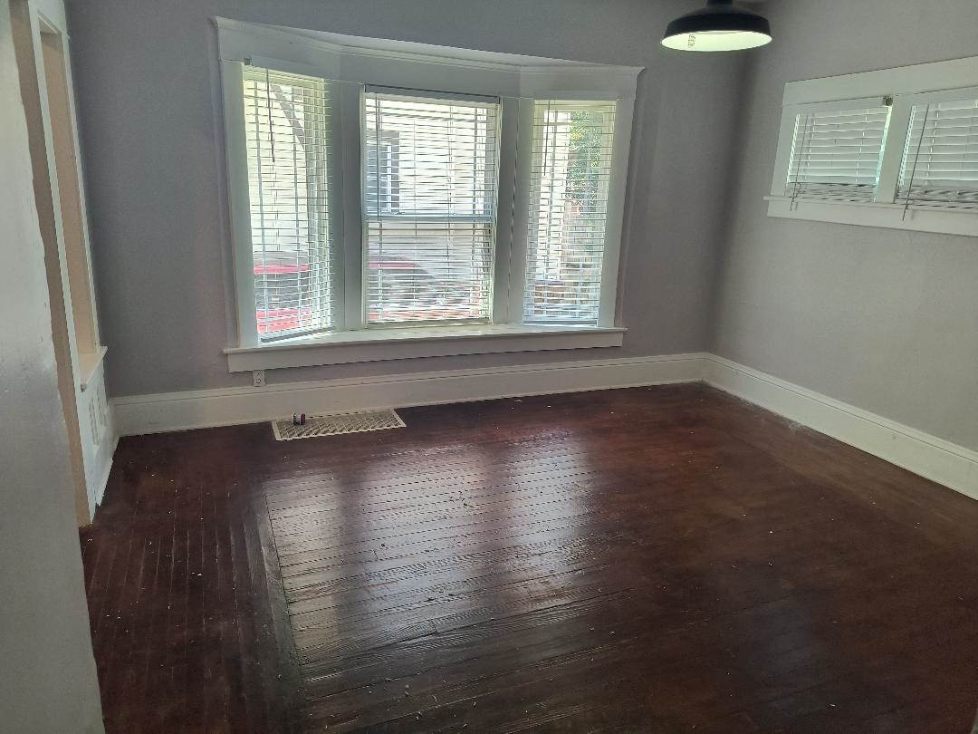 115 S Chautauqua Ave Property Photo 4