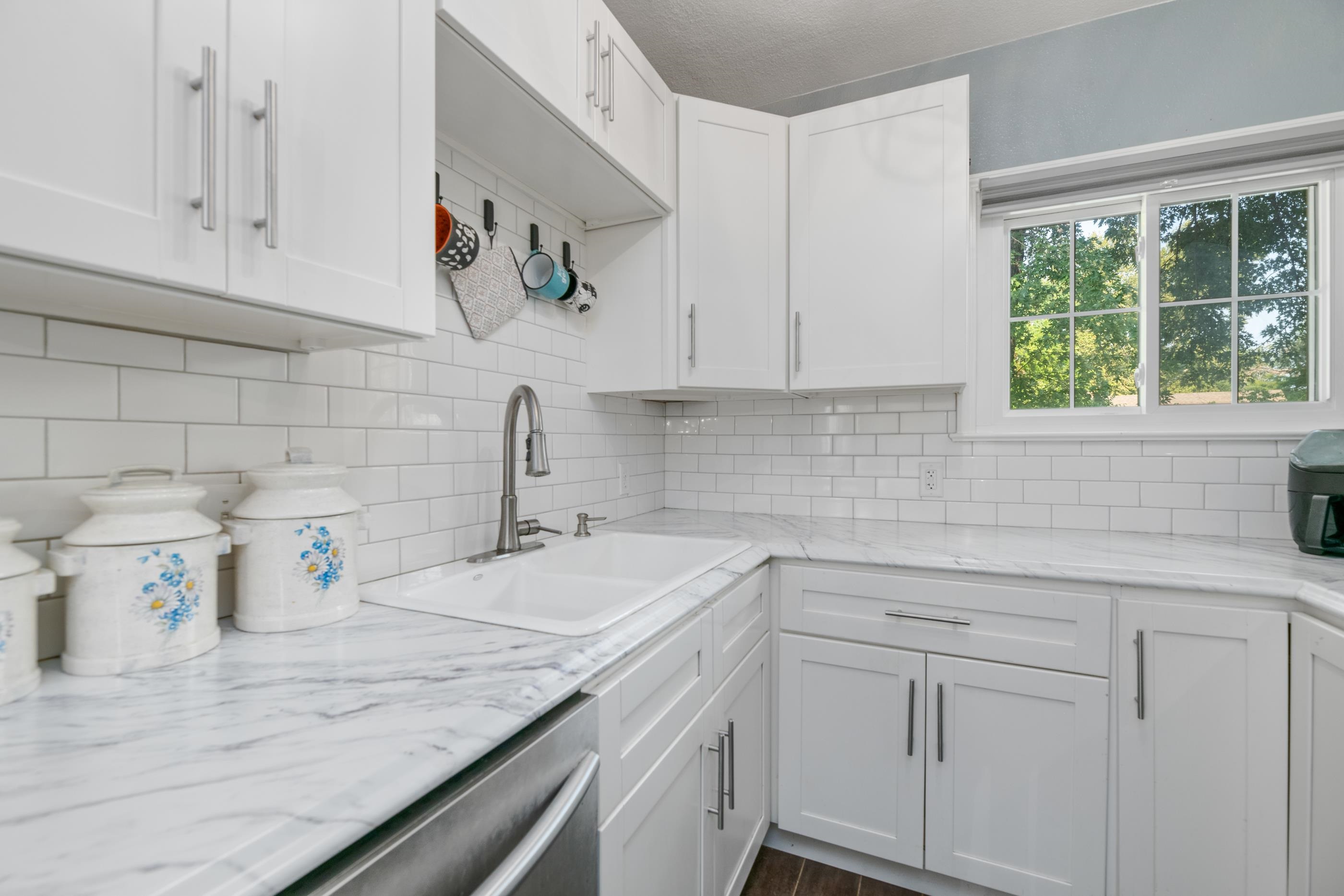 938 S Holyoke Property Photo 15