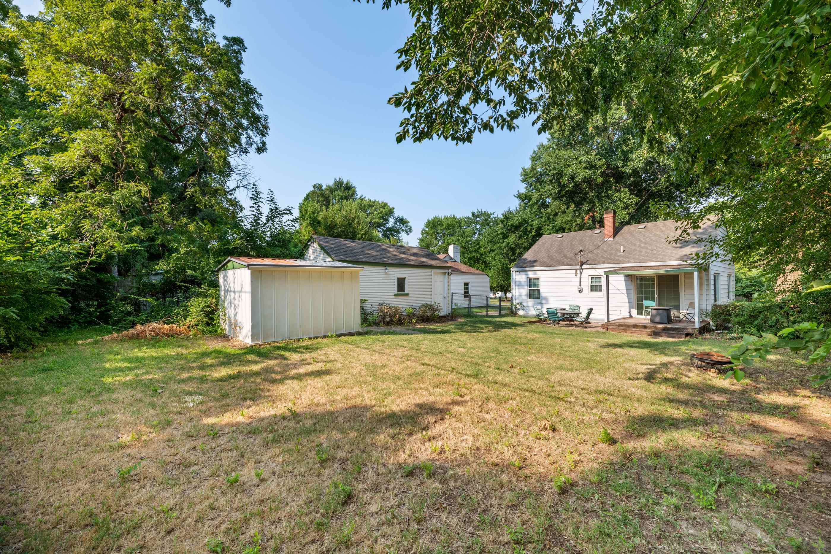 938 S Holyoke Property Photo 35