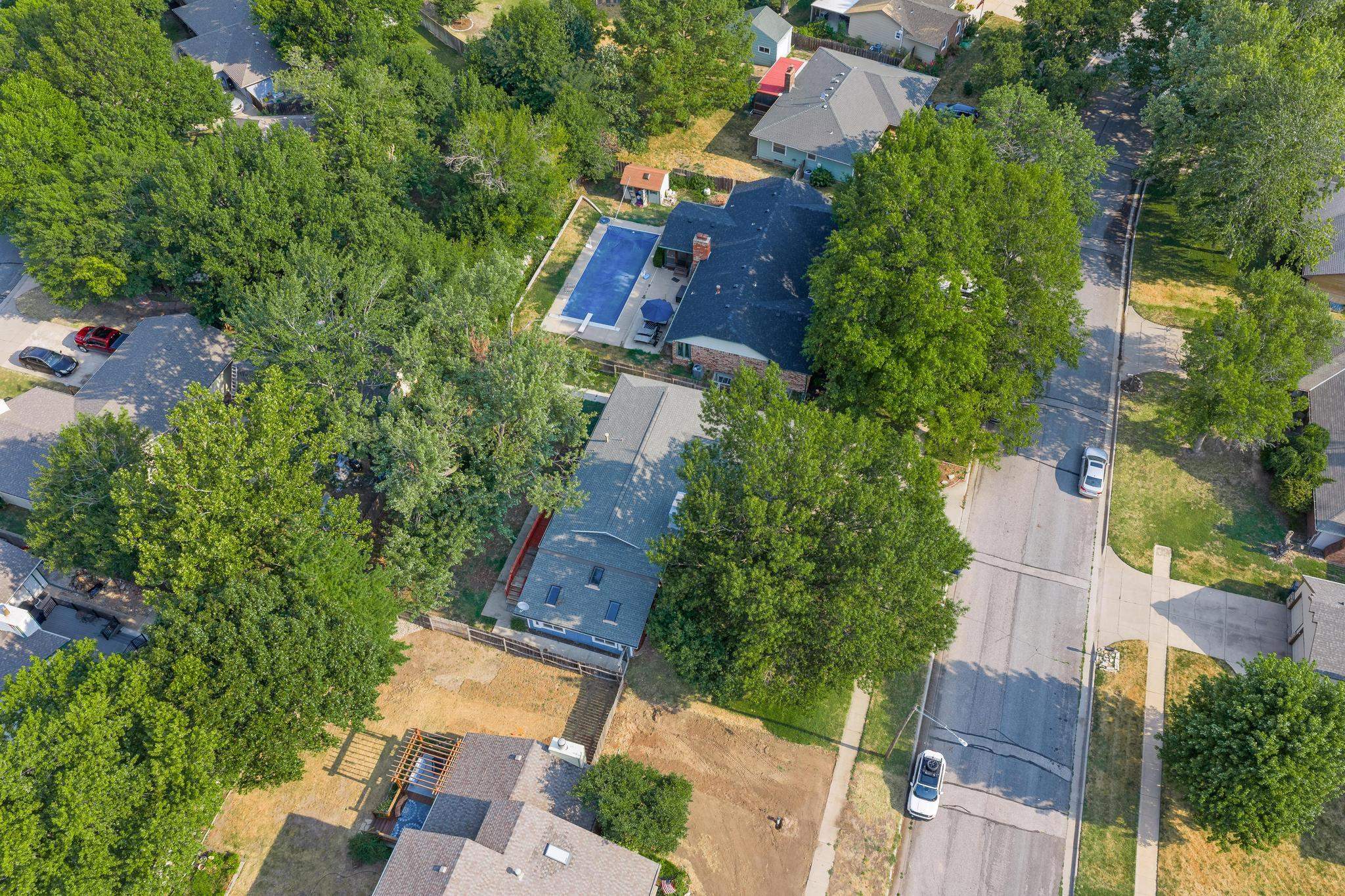 1441 N Lark Ln Property Photo 33