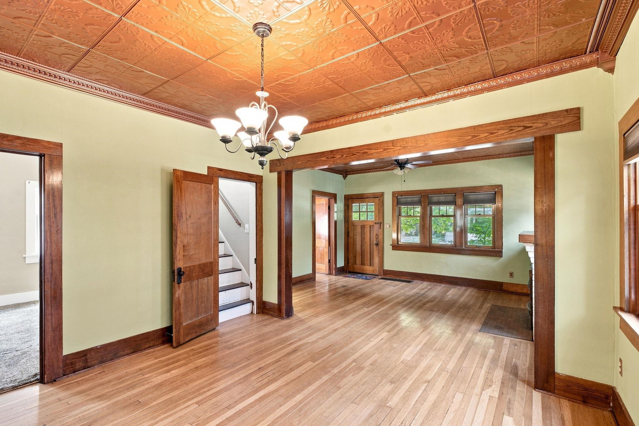 842 N Litchfield Ave Property Photo 11