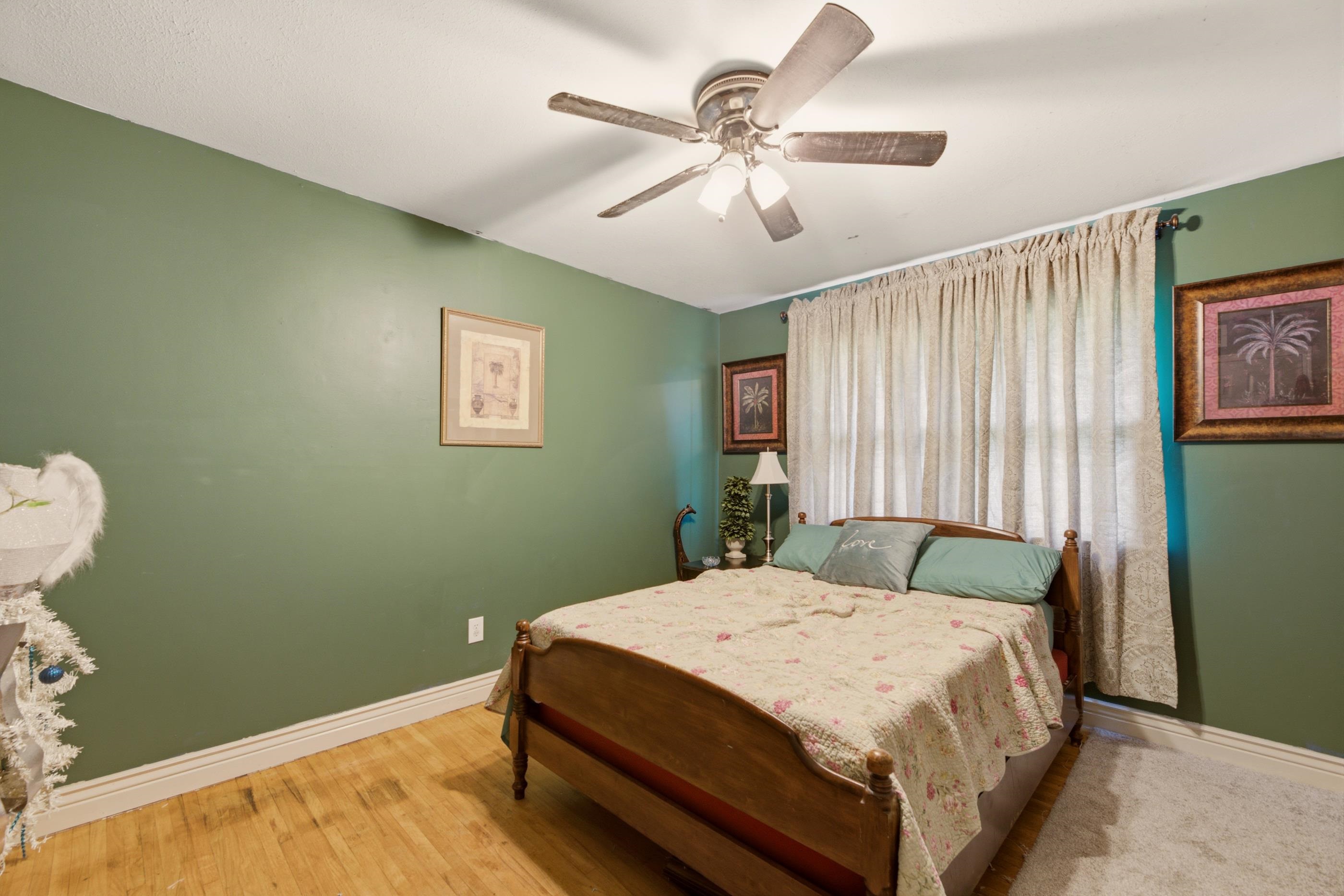 1055 N Oliver St Property Photo 29