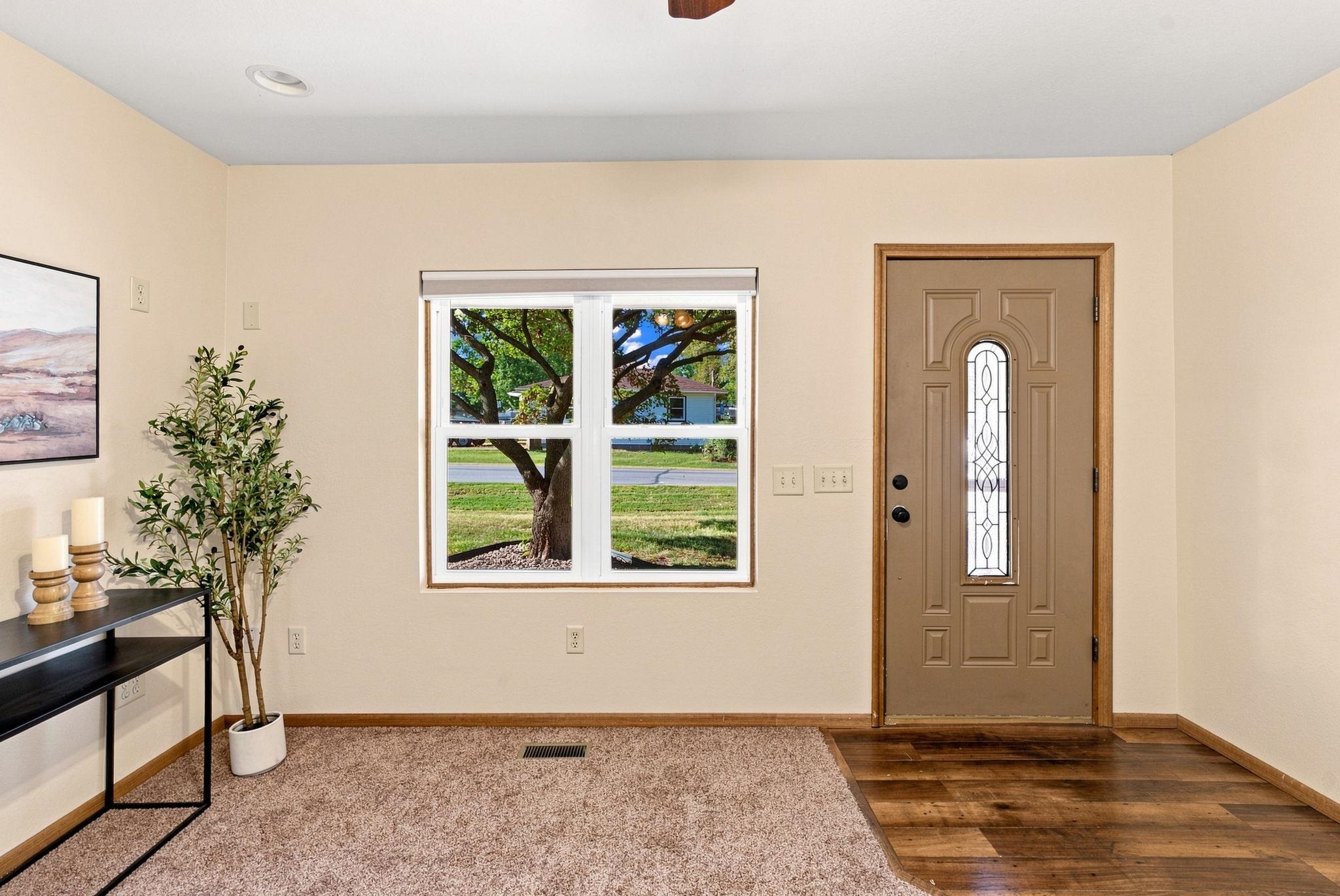 230 W Litson Property Photo 5