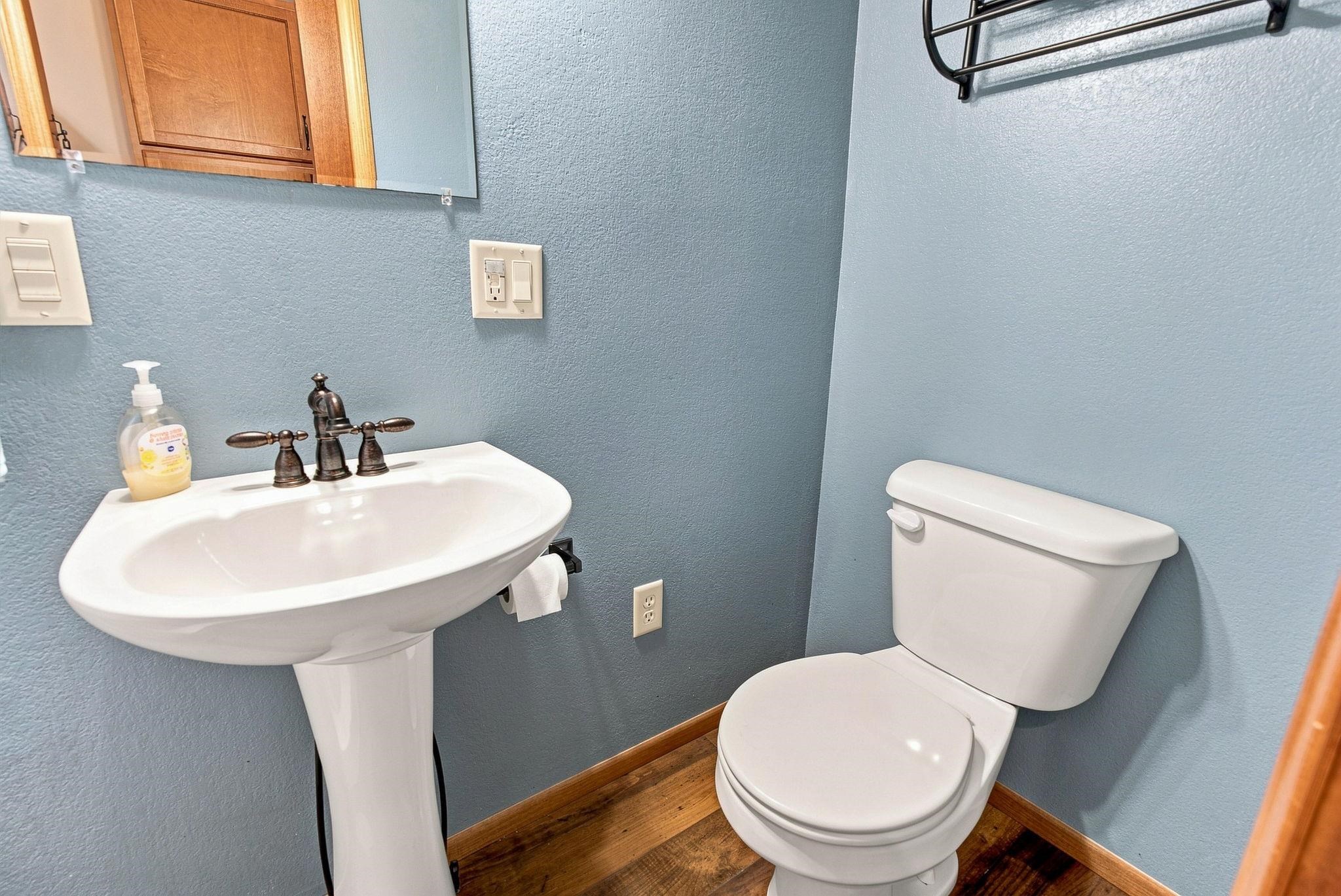 230 W Litson Property Photo 19