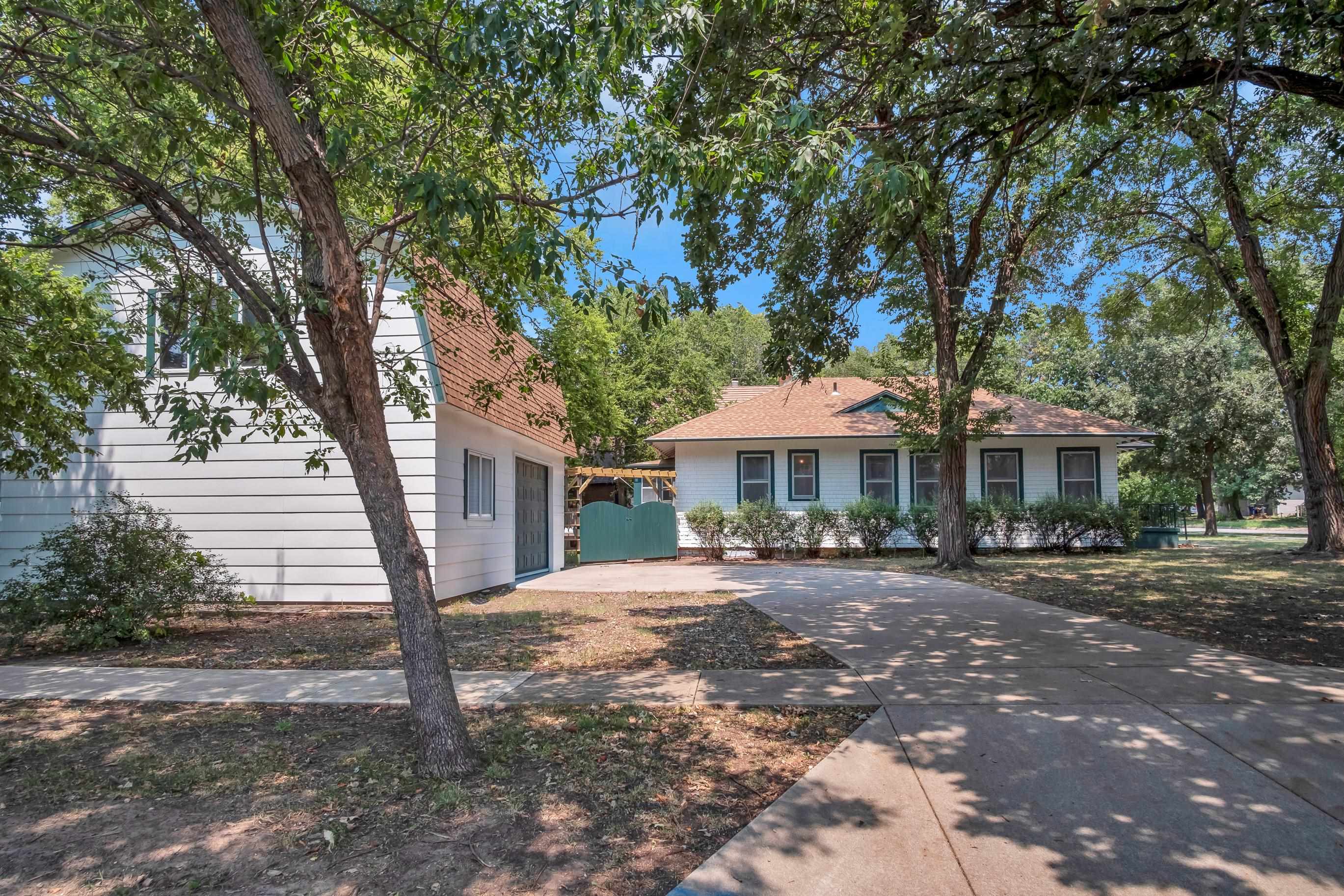 117 Harrison Property Photo 4