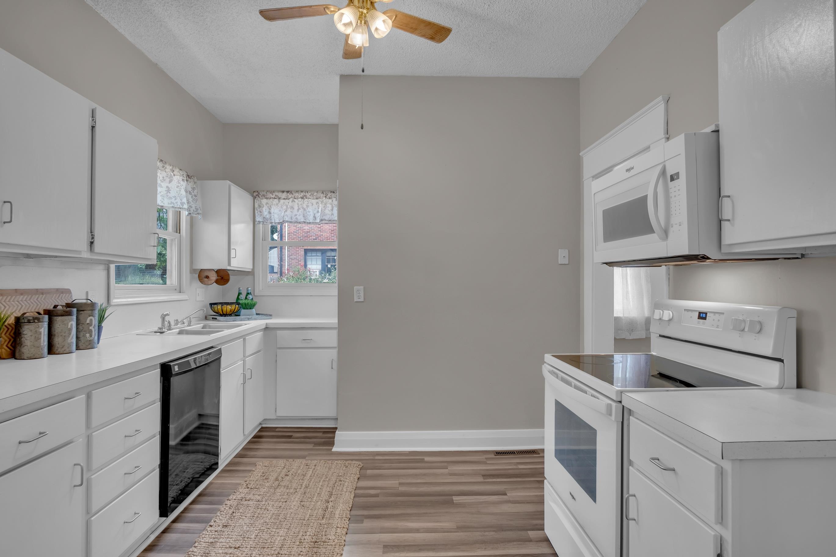 117 Harrison Property Photo 17