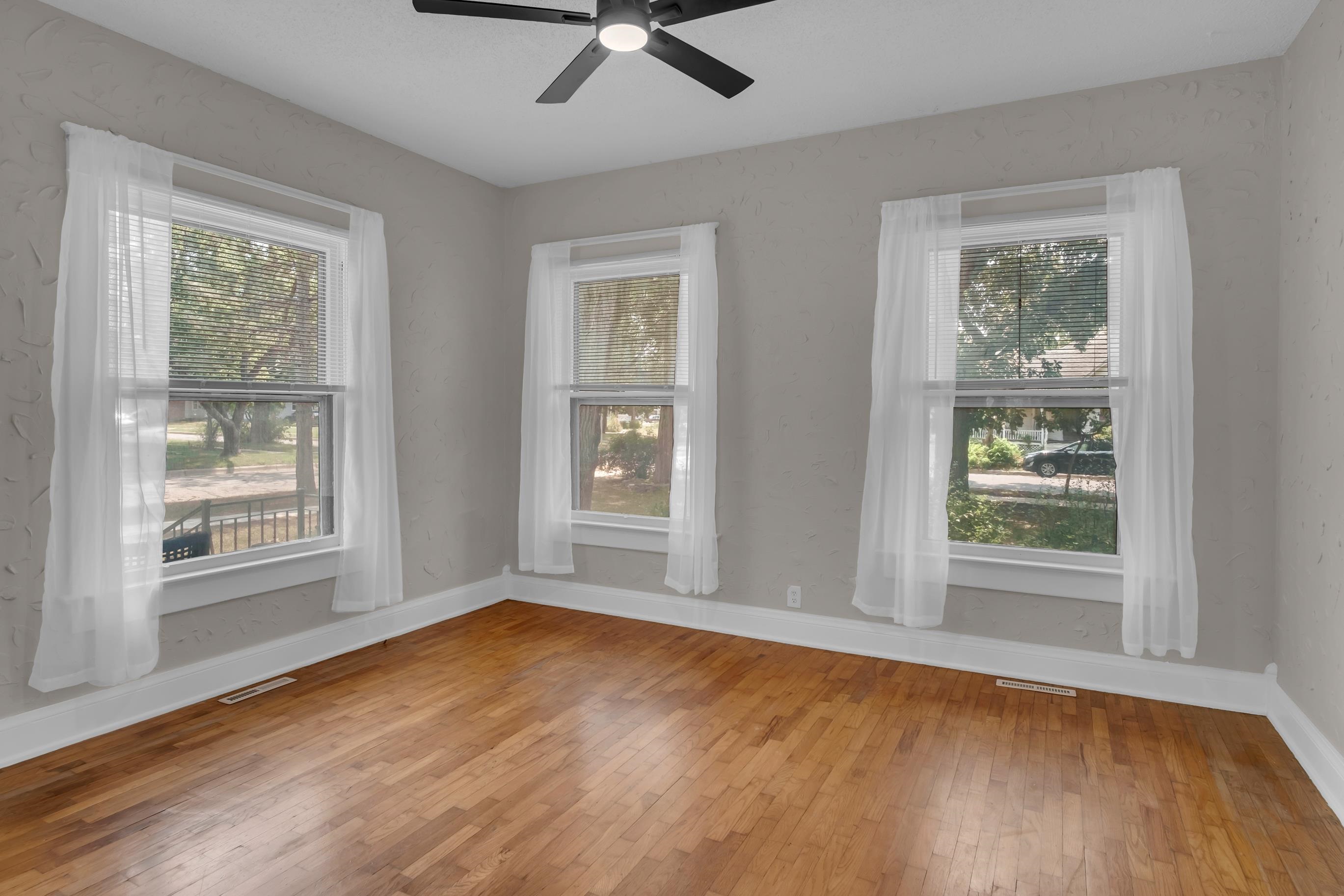 117 Harrison Property Photo 20